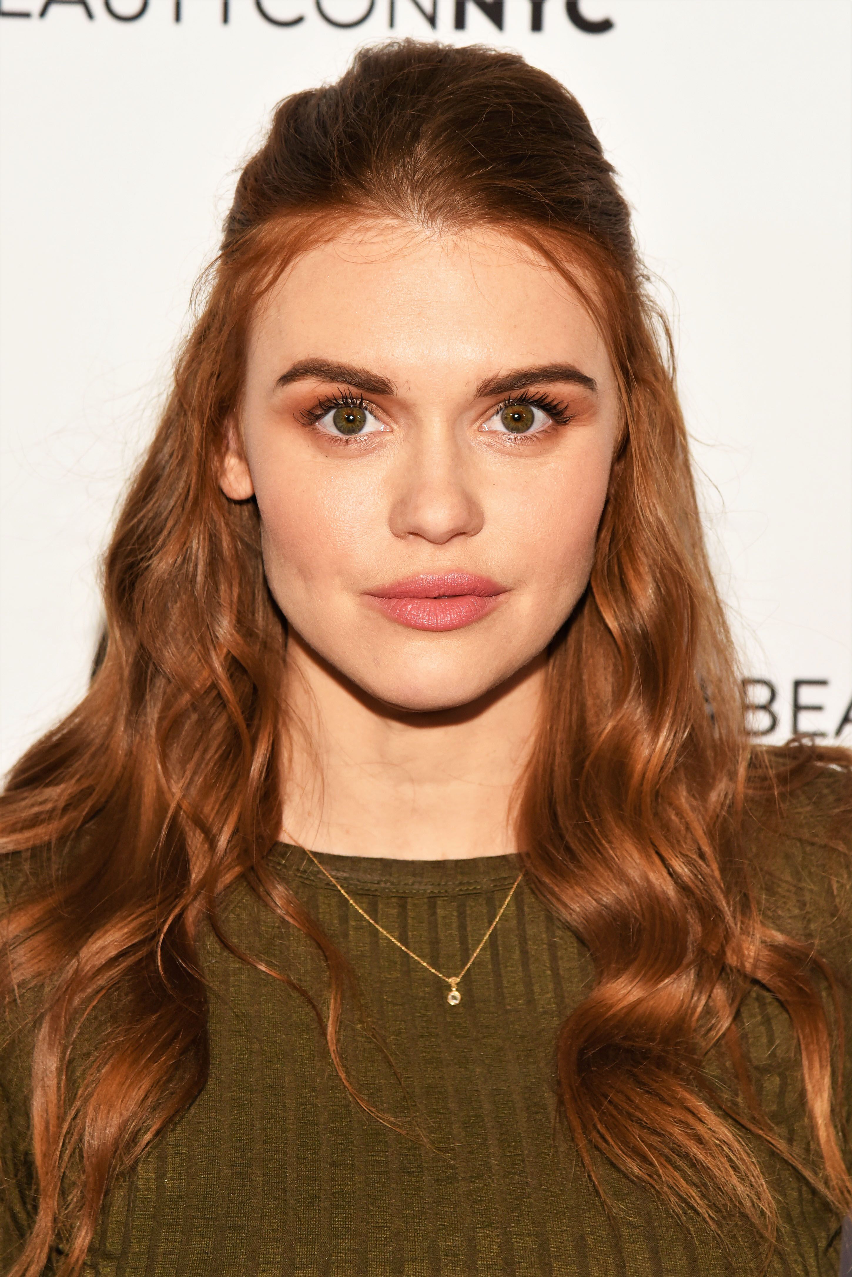 Holland Roden Beautycon Festival Portrait Wallpapers