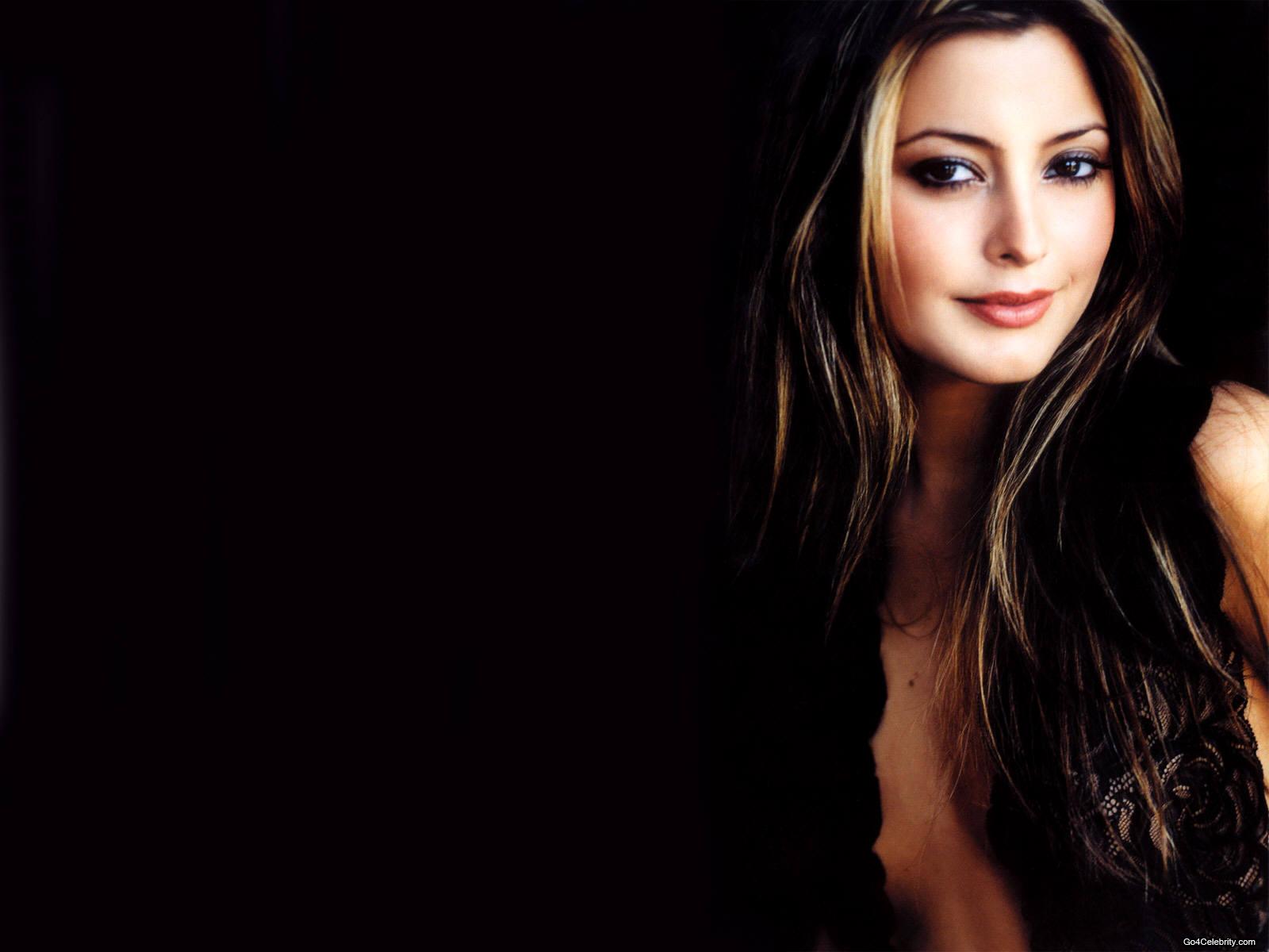 Holly Valance Wallpapers