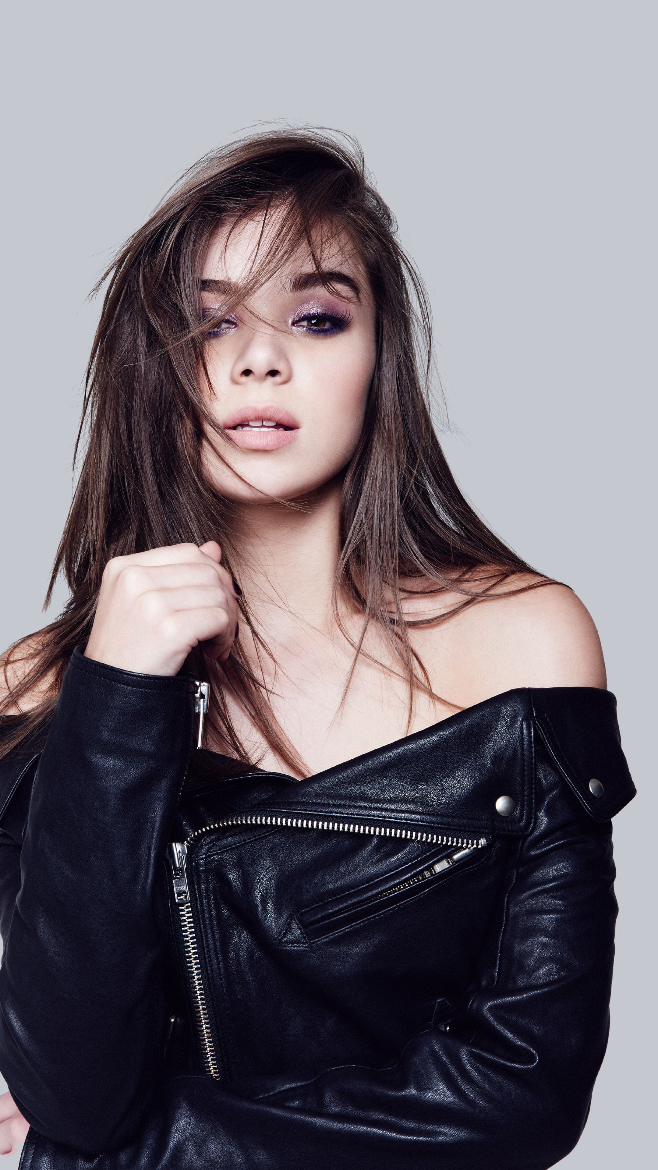 Hot Hailee Steinfeld 2018 Photoshoot Wallpapers