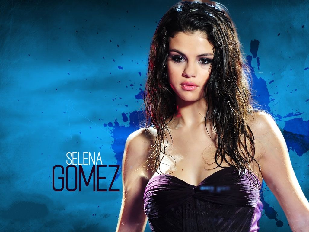 Hot Selena Gomez Coach 2017 Wallpapers