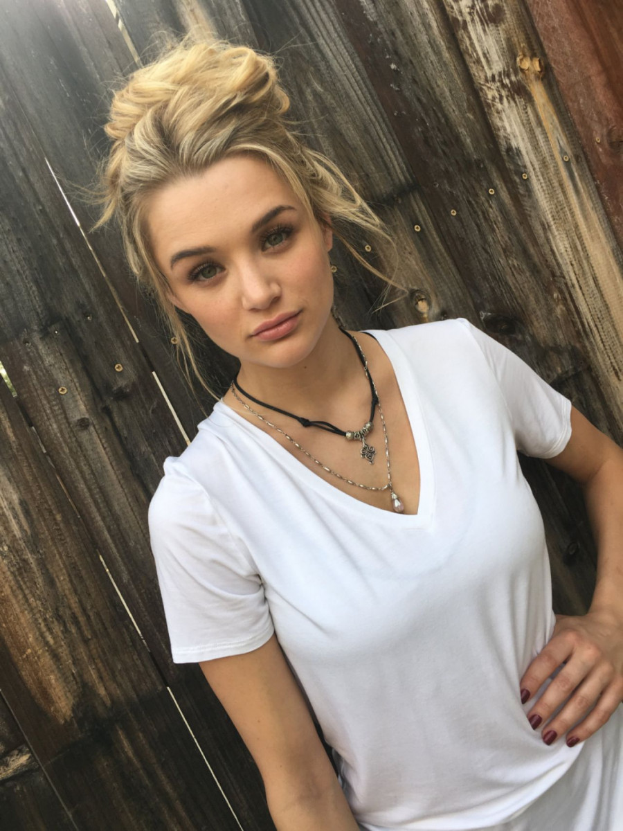 Hunter King 2019 Wallpapers