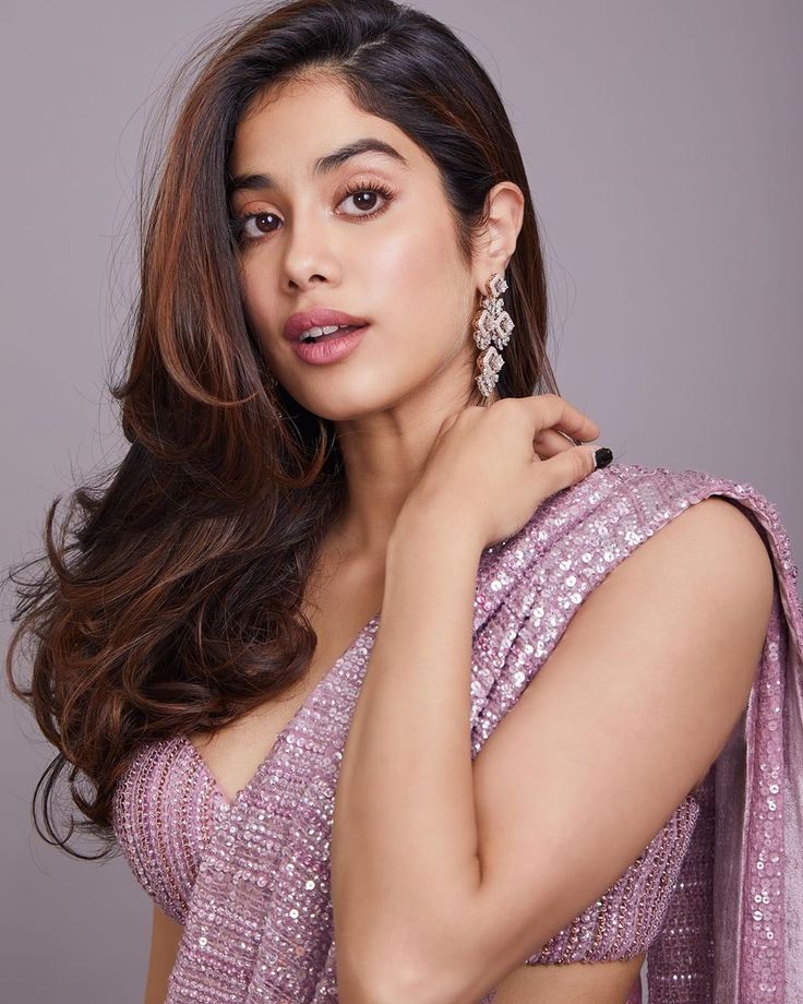 Janhvi Kapoor Wallpapers