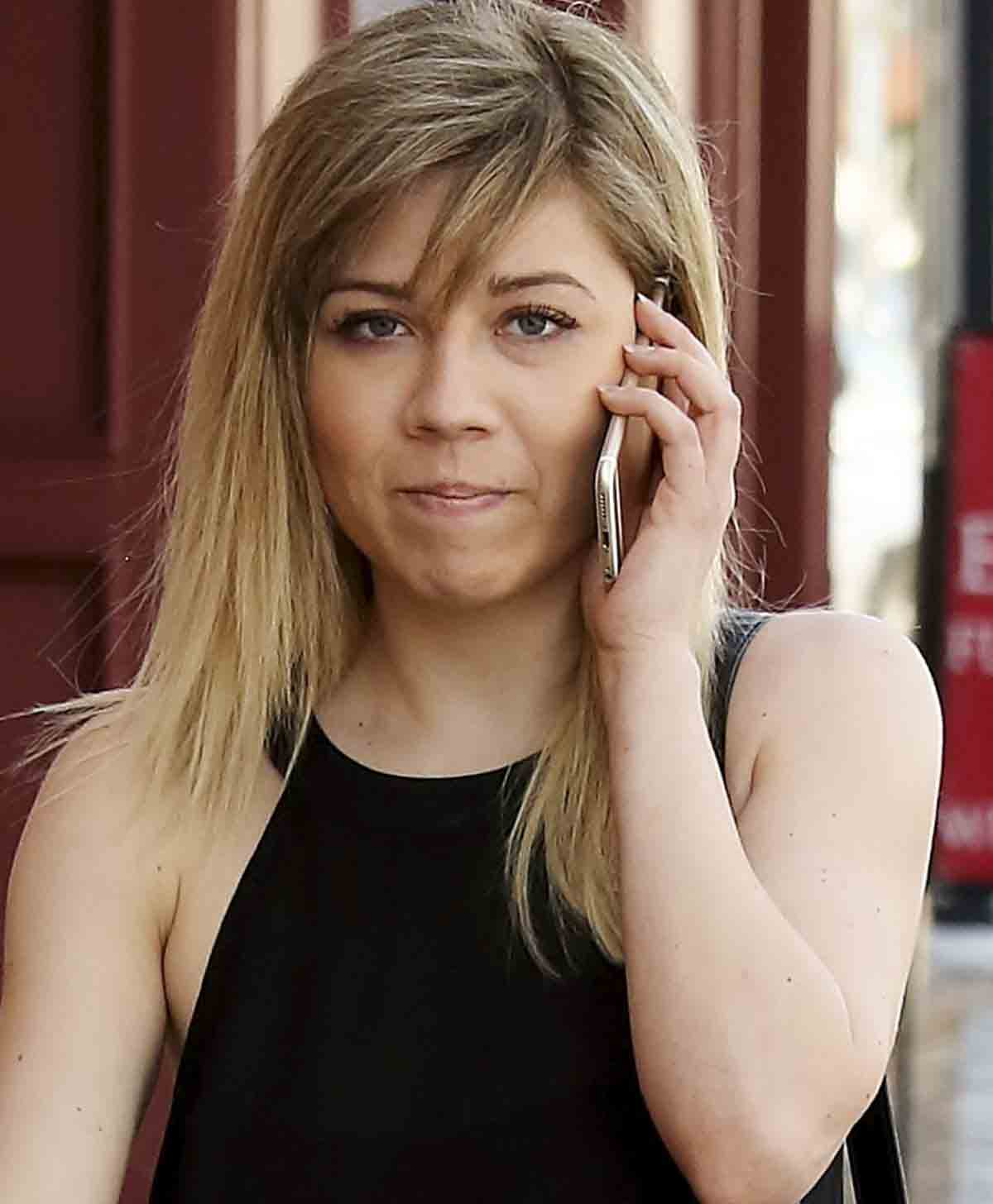 Jennette McCurdy Wallpapers