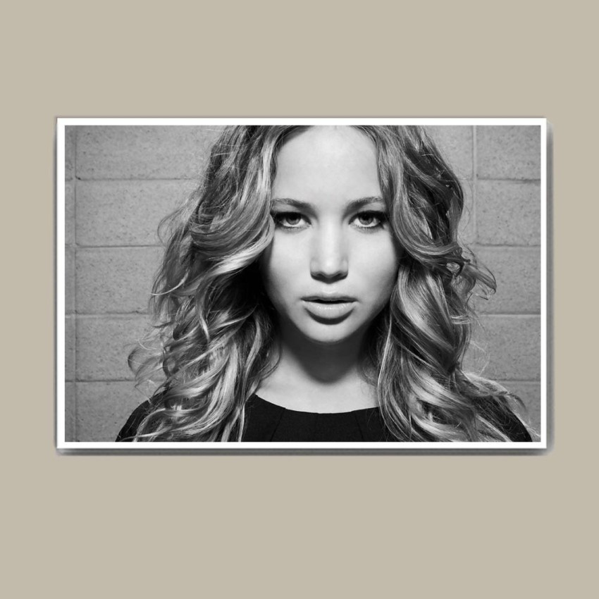 Jennifer Lawrence Black And White Wallpapers