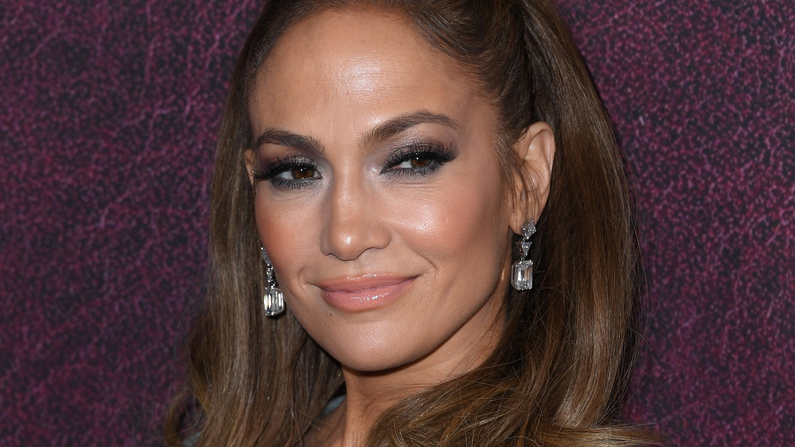 Jennifer Lopez Face 2017 Wallpapers