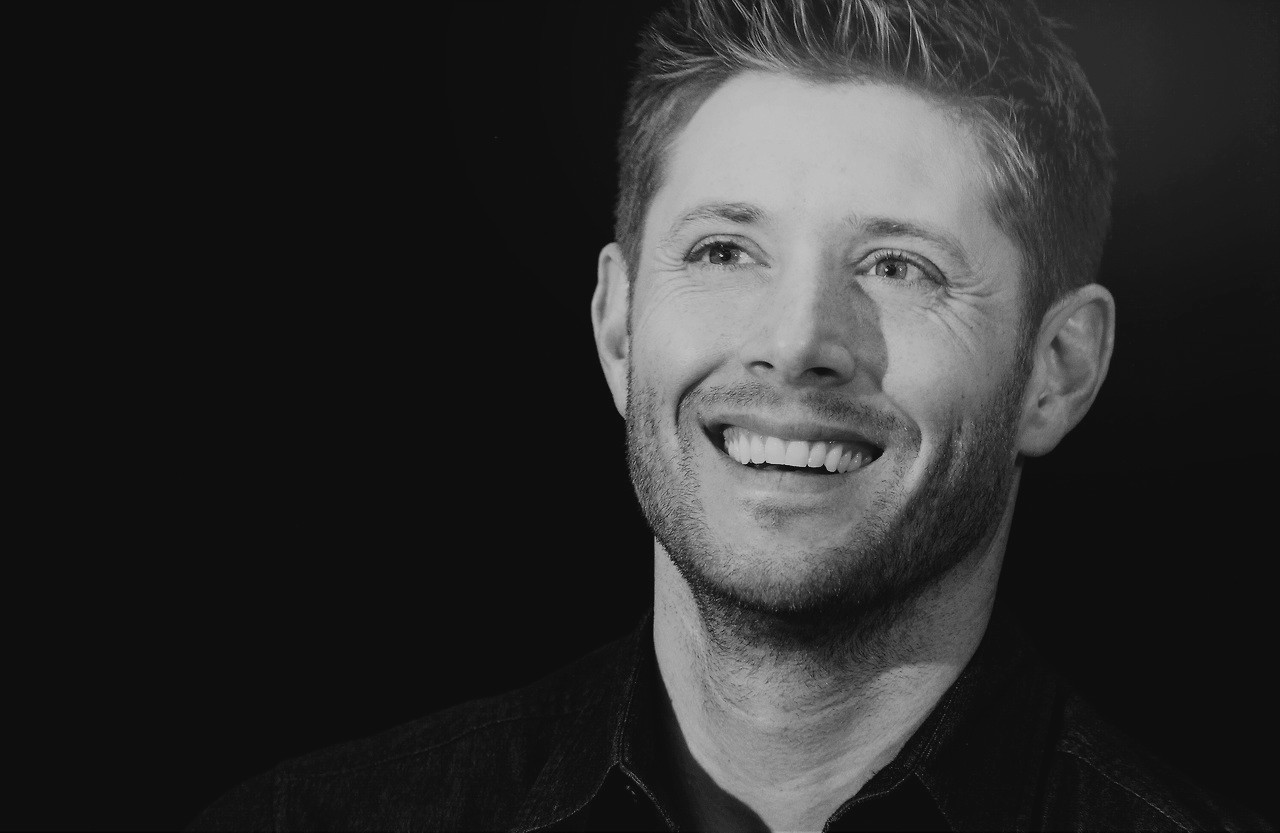 Jensen Ackles Wallpapers