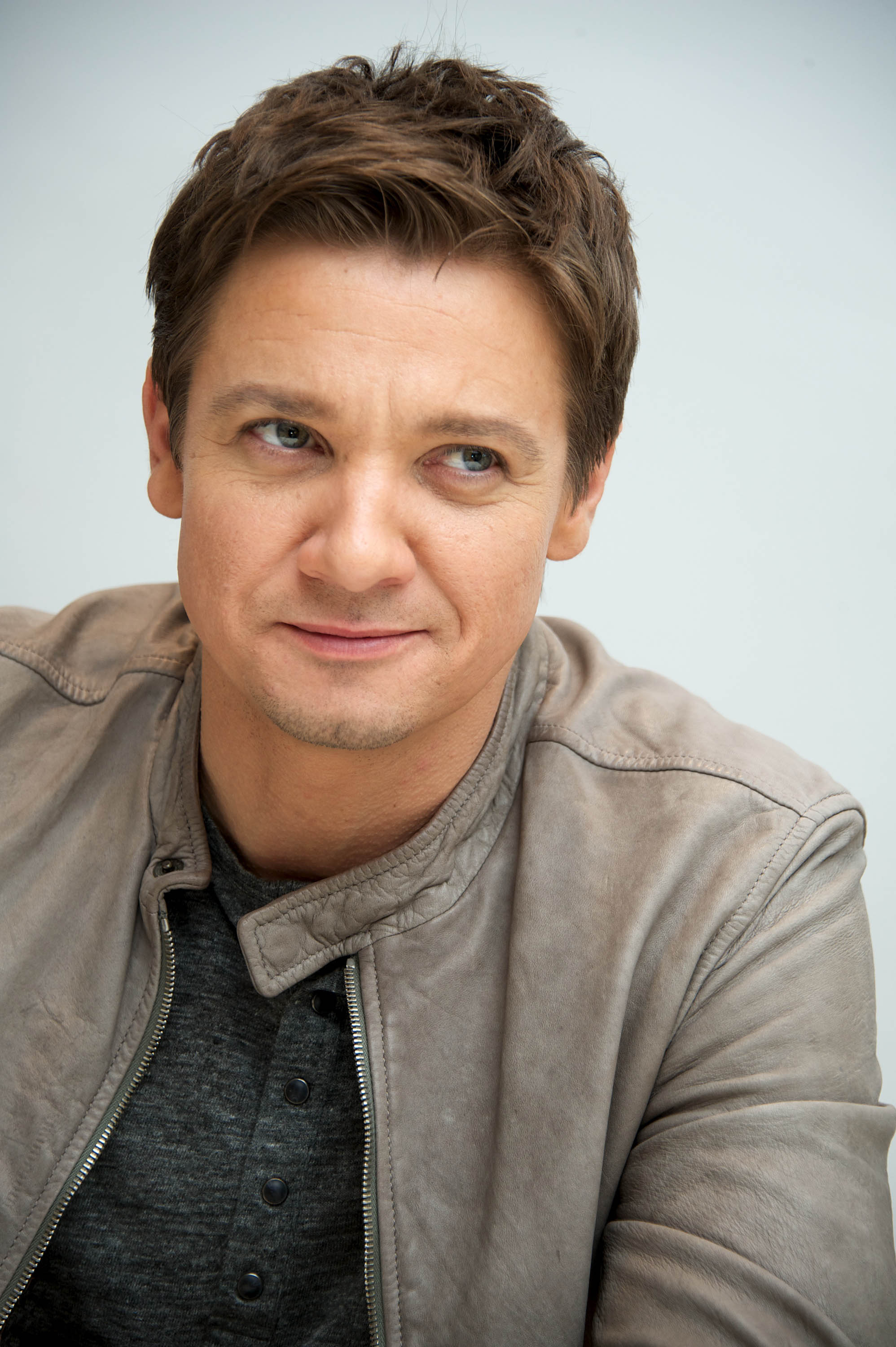 Jeremy Renner Wallpapers