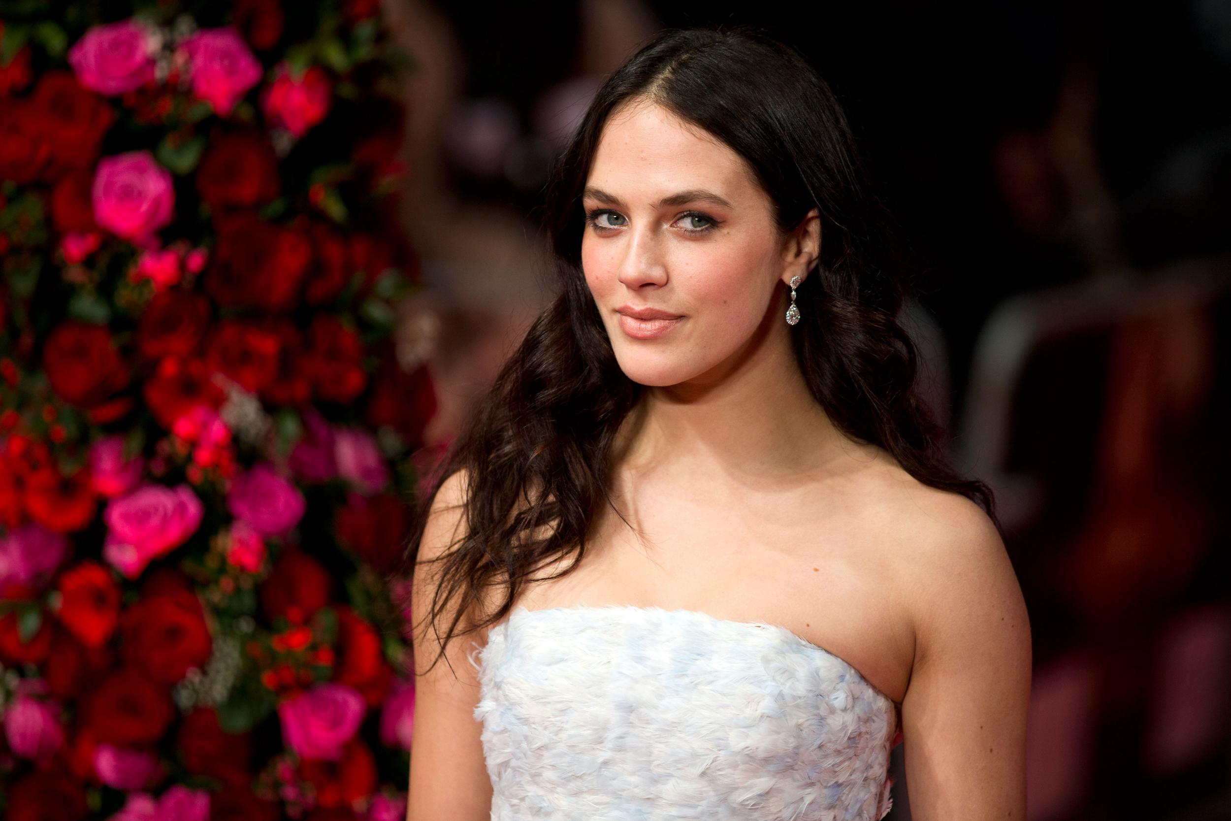 Jessica Brown Findlay Wallpapers