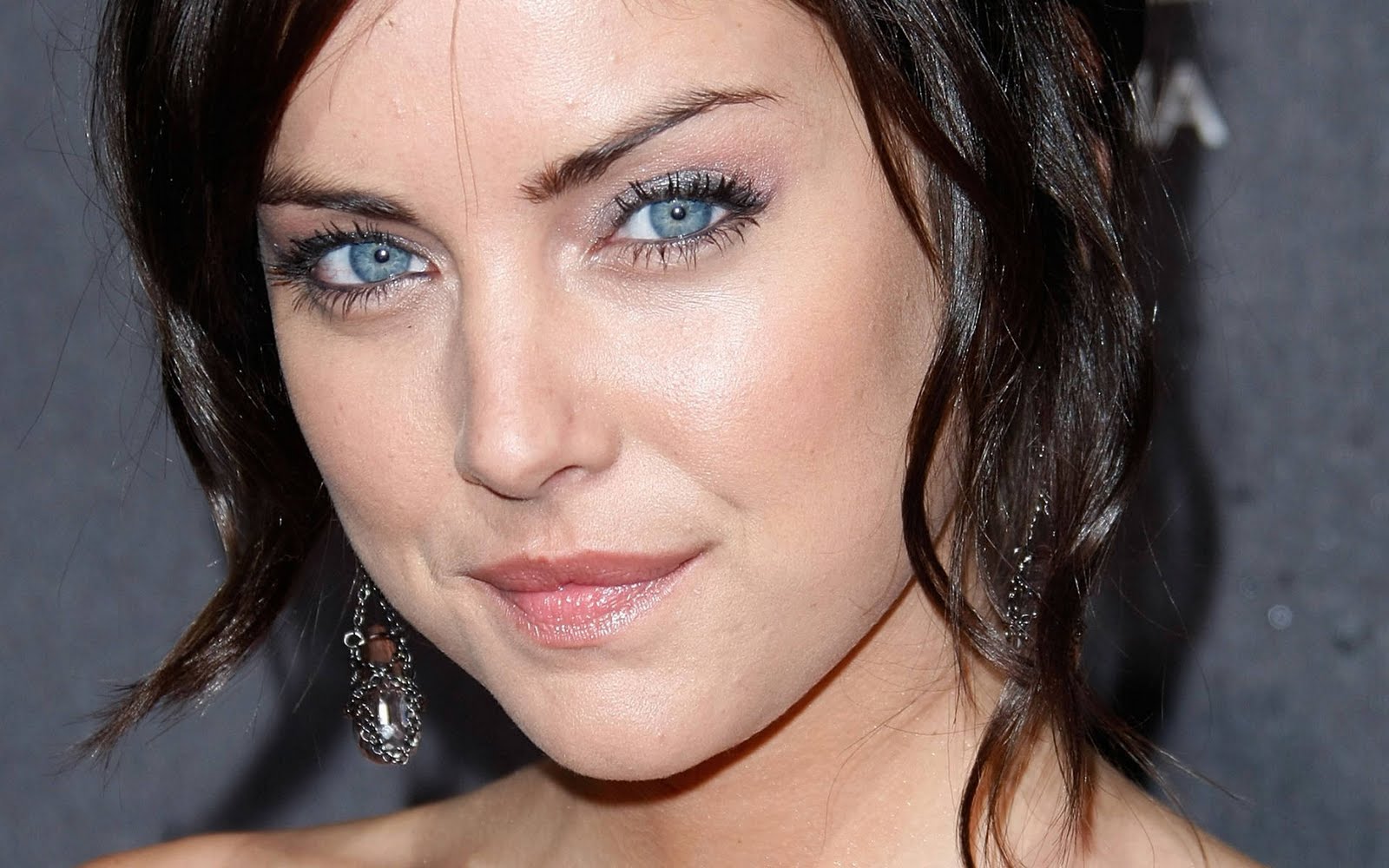Jessica Stroup Wallpapers