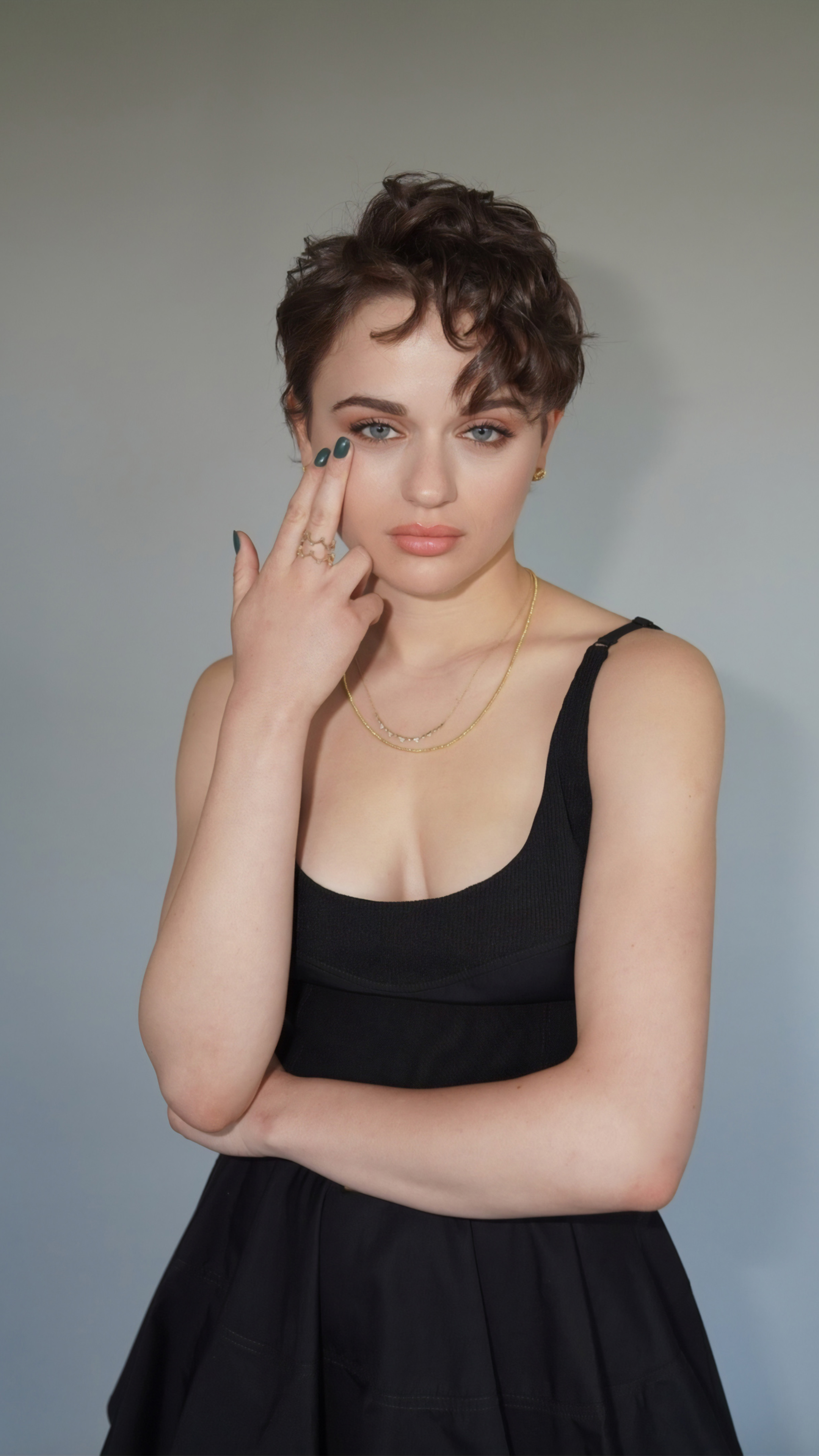 Joey King Black Dress Wallpapers