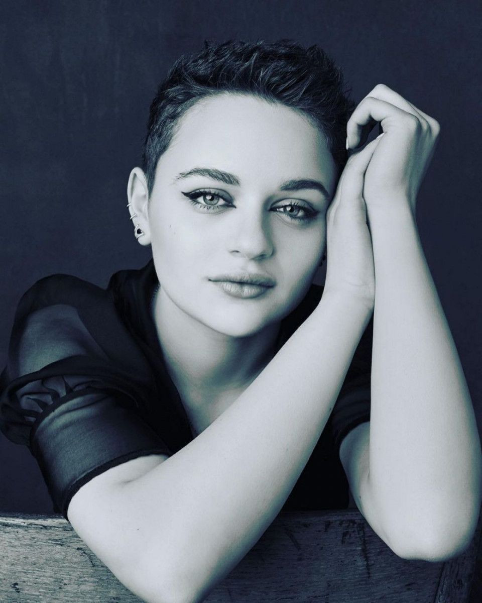 Joey King Modeling Wallpapers