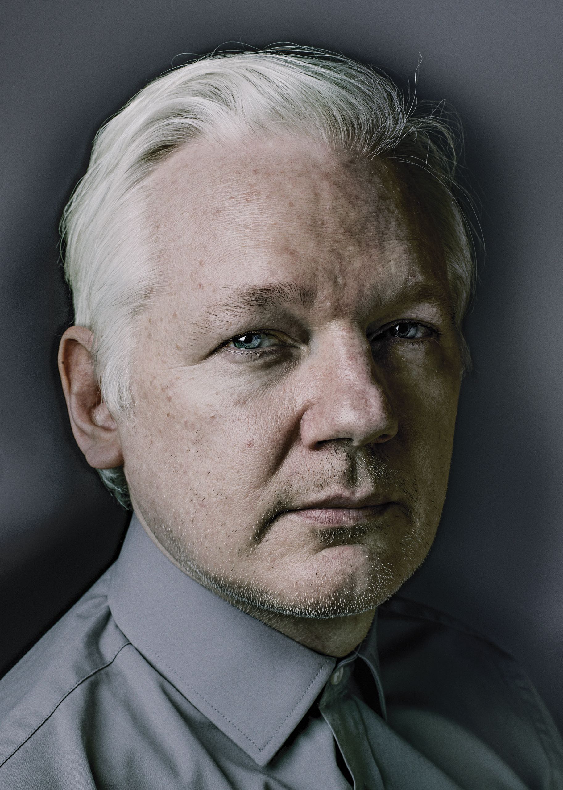 Jolia Assange Wallpapers