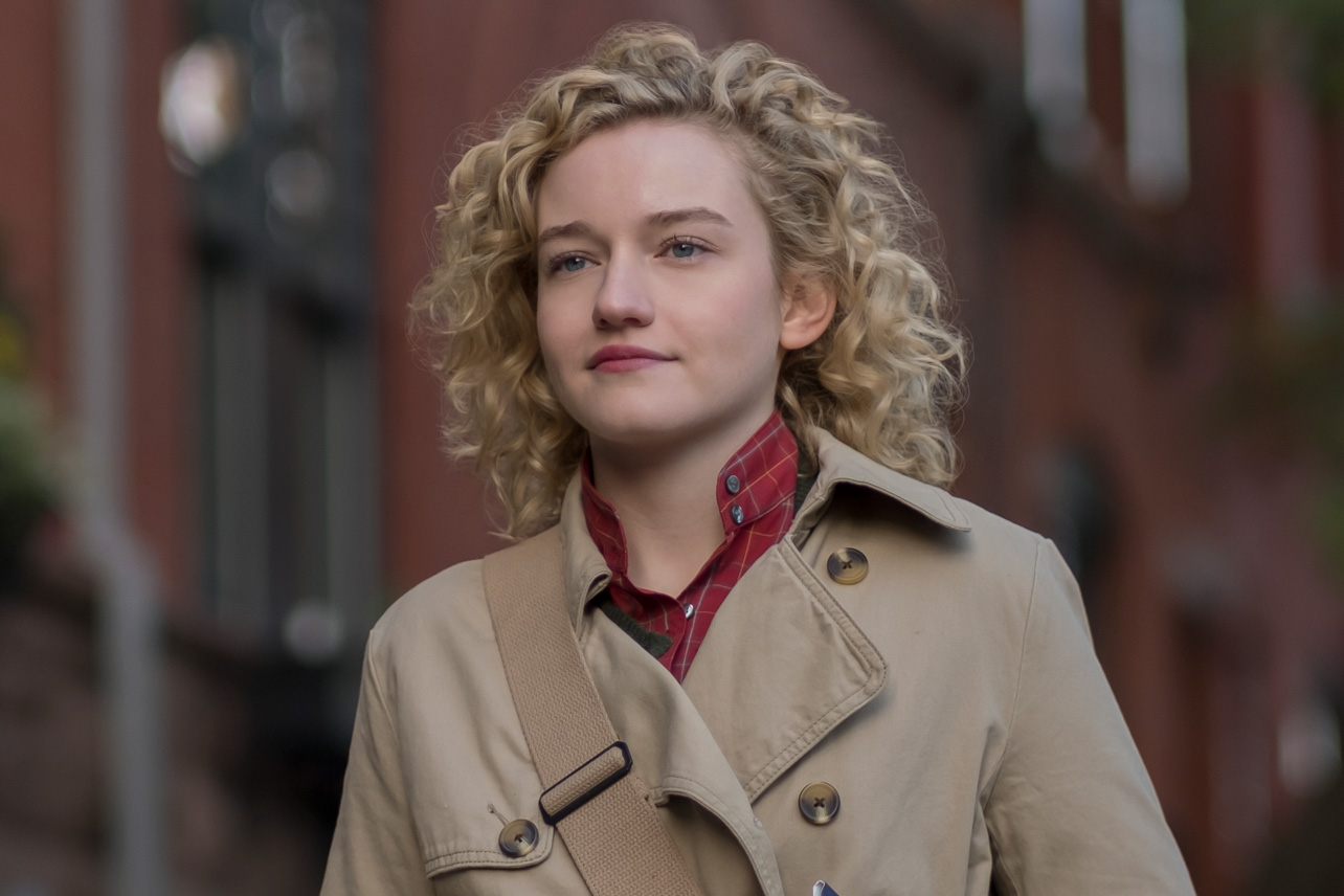 Julia Garner 2019 Wallpapers