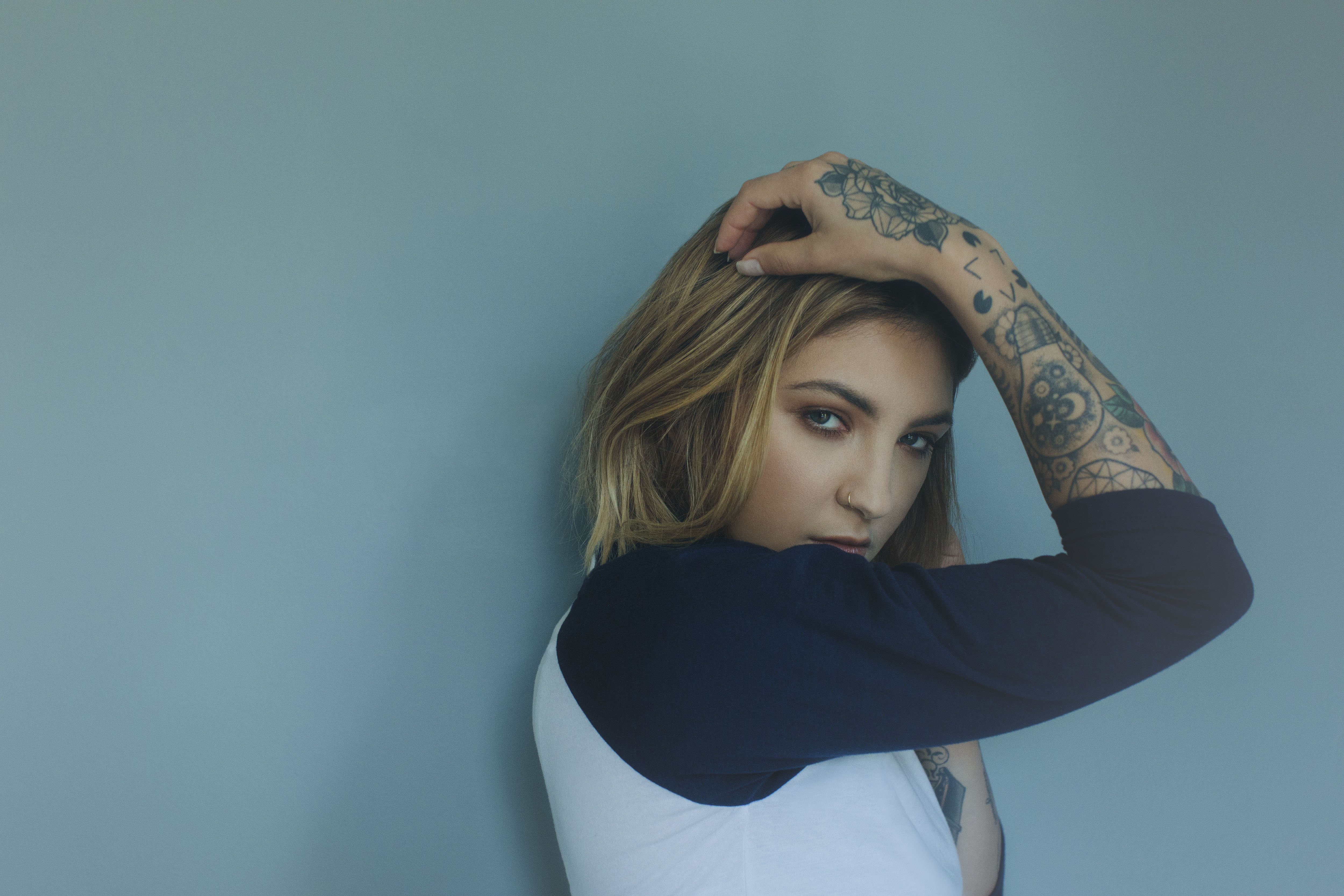Julia Michaels For GQ Magazine Wallpapers