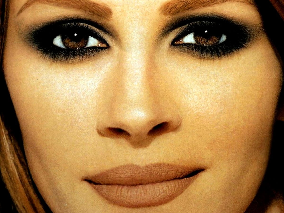 Julia Roberts Wallpapers