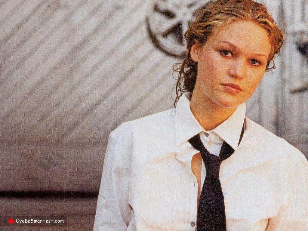 Julia Stiles Wallpapers