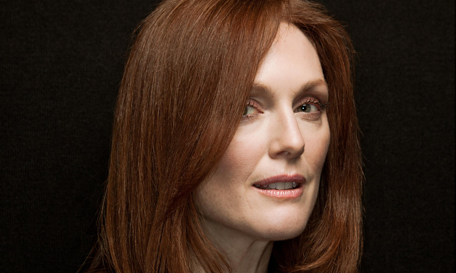 Julianne Moore Wallpapers