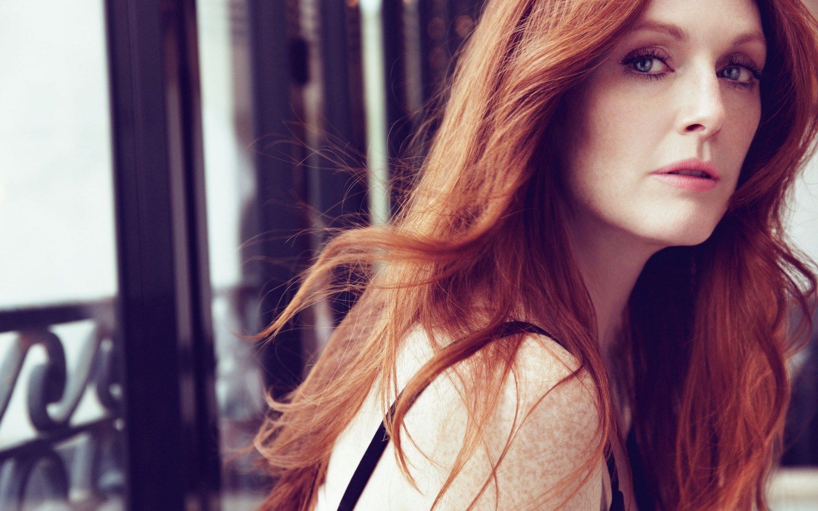 Julianne Moore Wallpapers