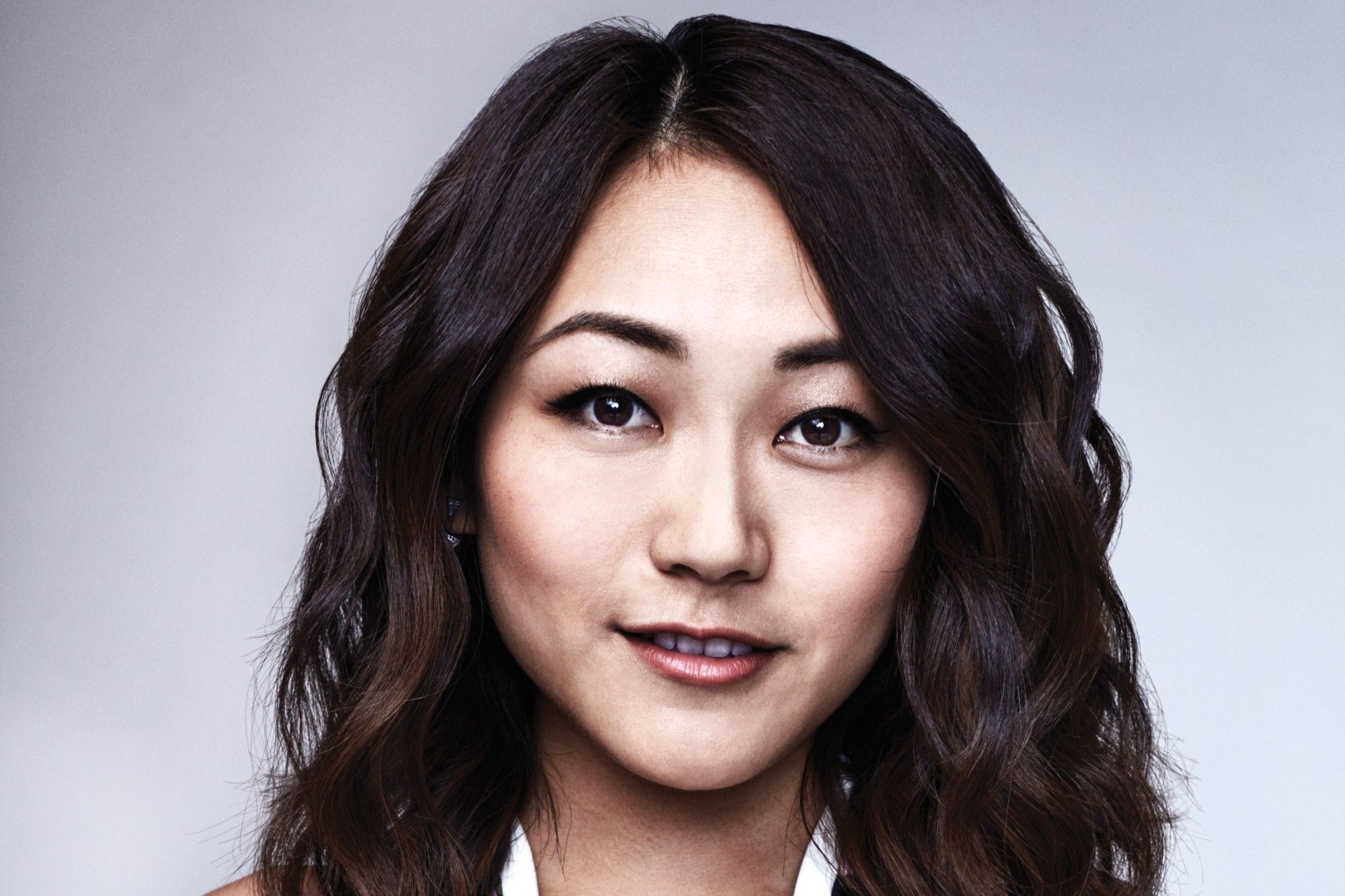 Karen Fukuhara Actress Wallpapers