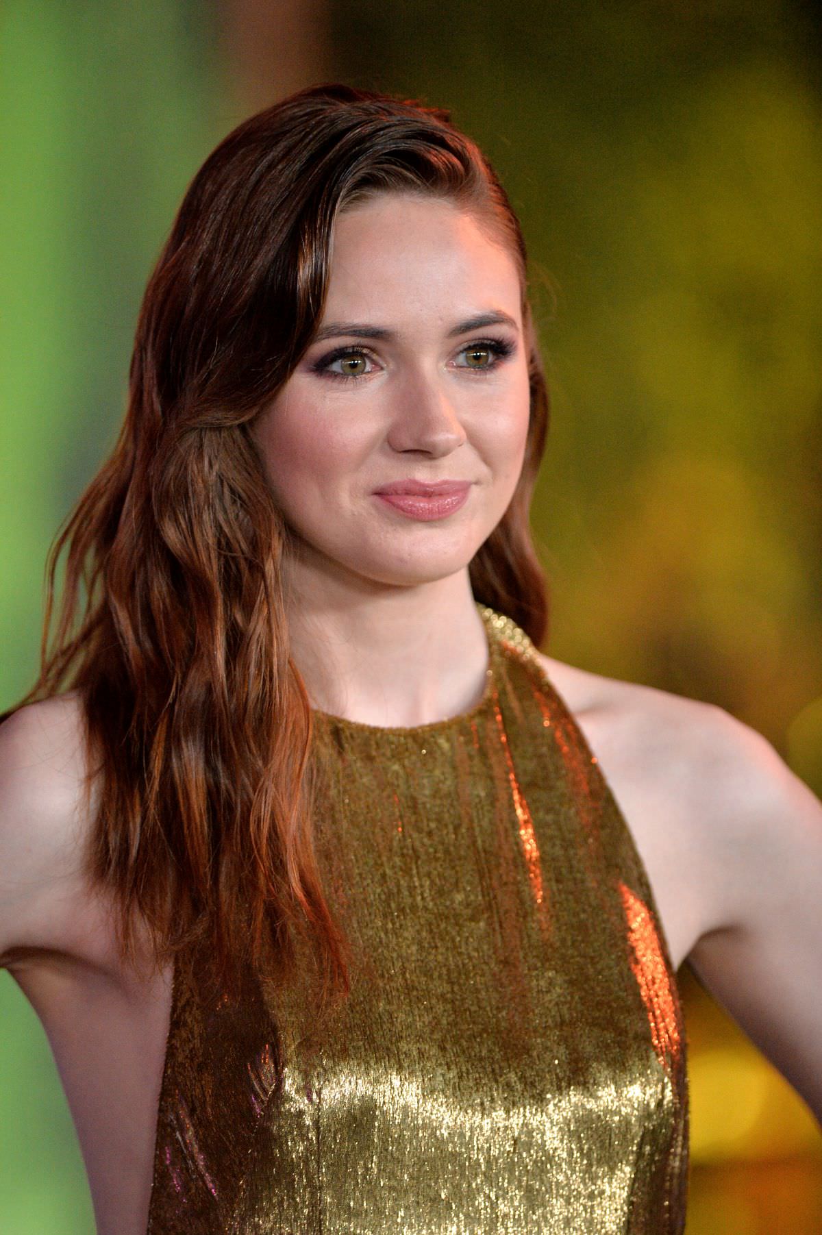 Karen Gillan Wallpapers