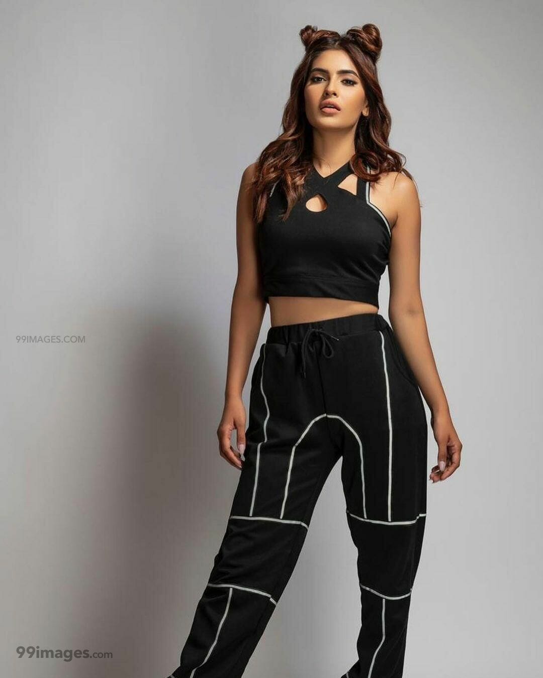 Karishma Sharma Wallpapers