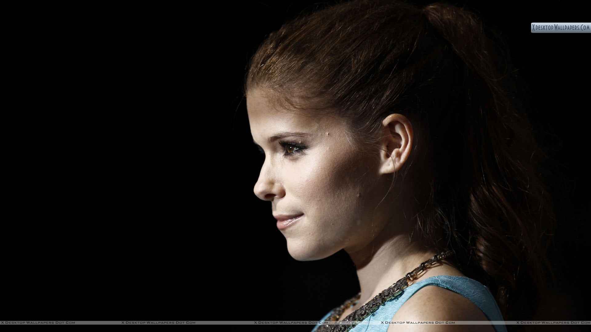 Kate Mara Side Pose Wallpapers