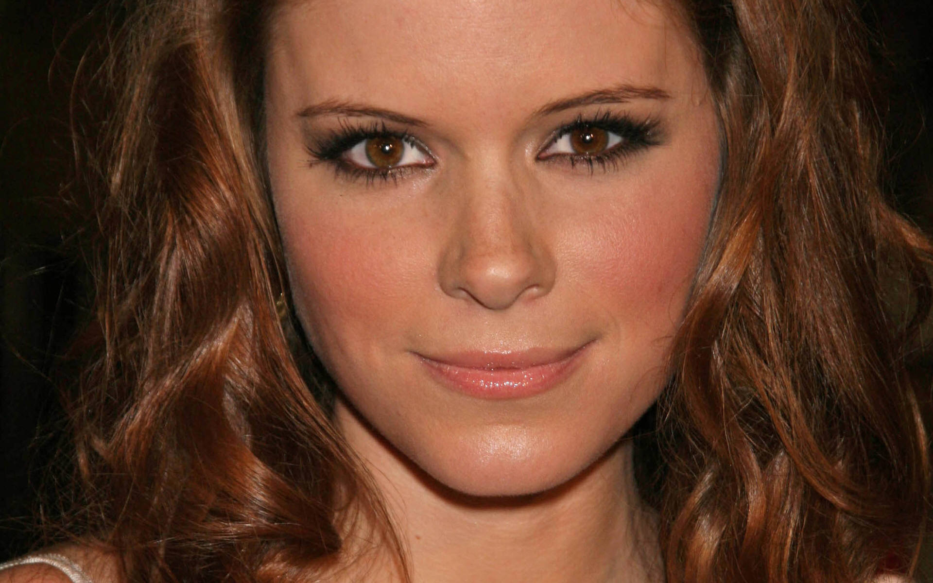 Kate Mara Smile Images Wallpapers