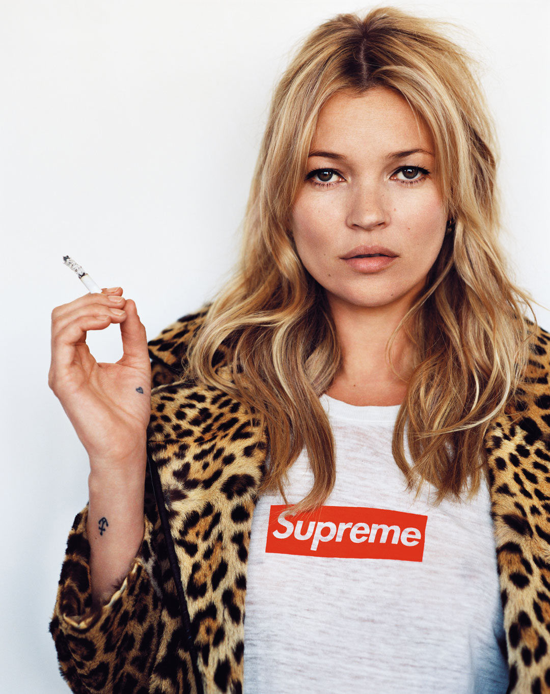 Kate Moss T-Shirt Images Wallpapers