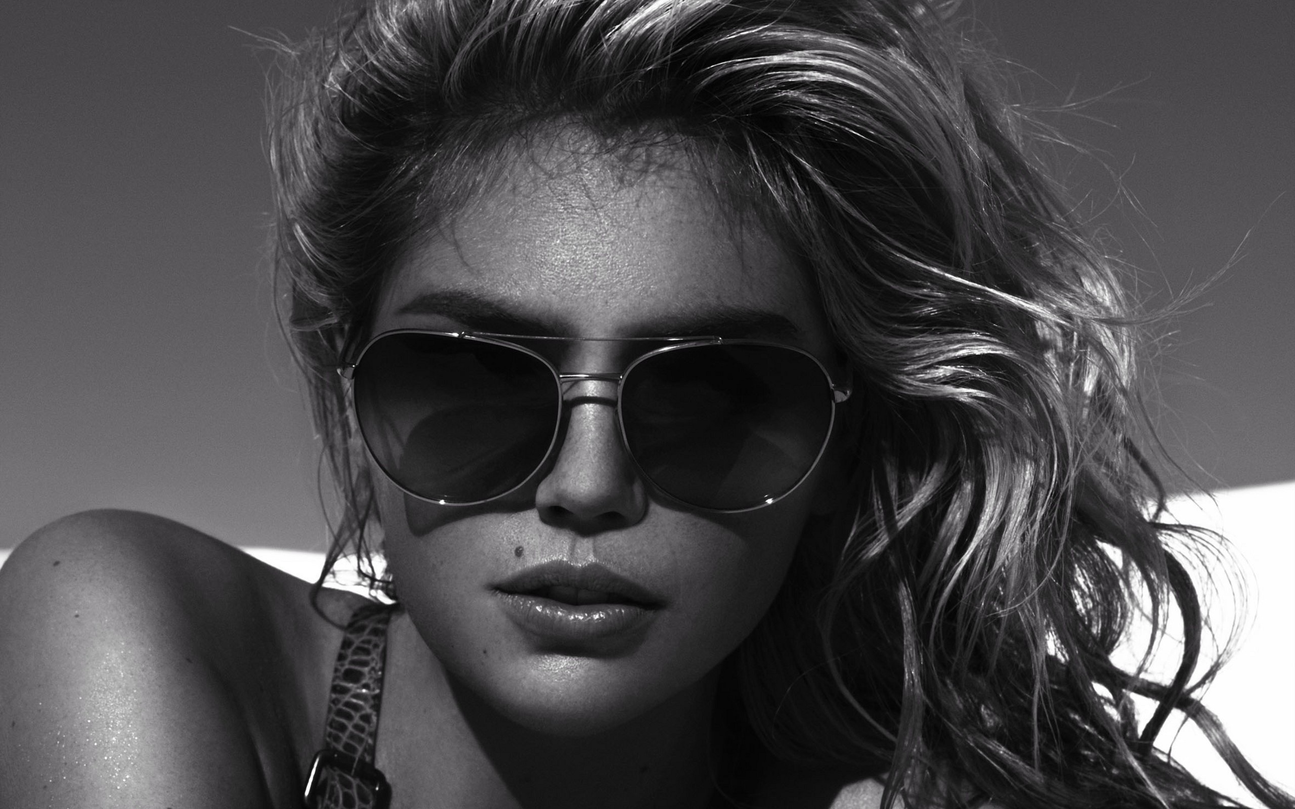 Kate Upton Black and White Photo Shoot Wallpapers