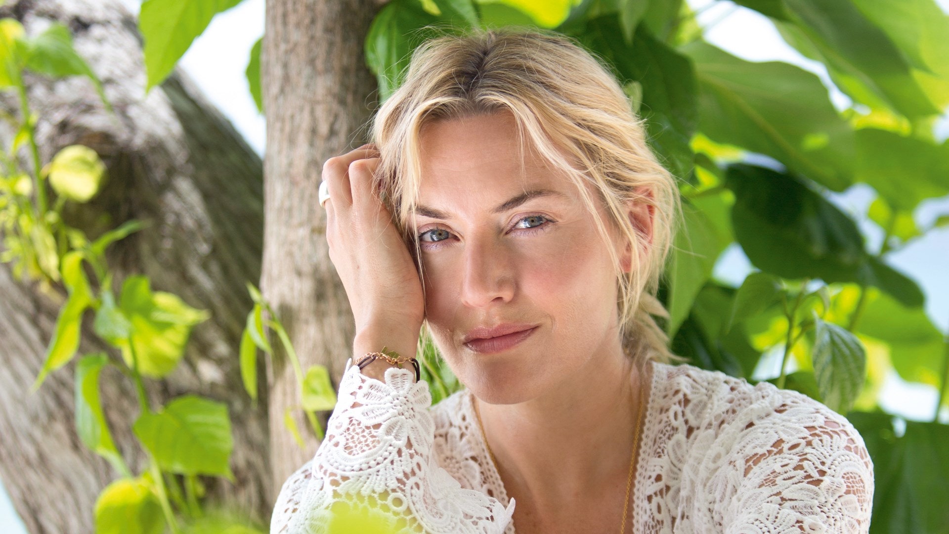 Kate Winslet Rare Images Wallpapers