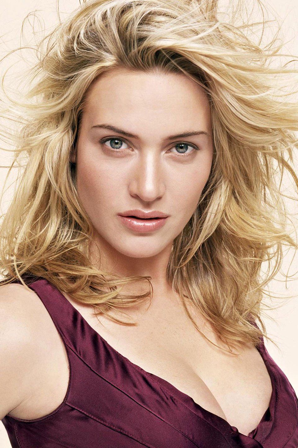 Kate Winslet Stylishs Wallpapers