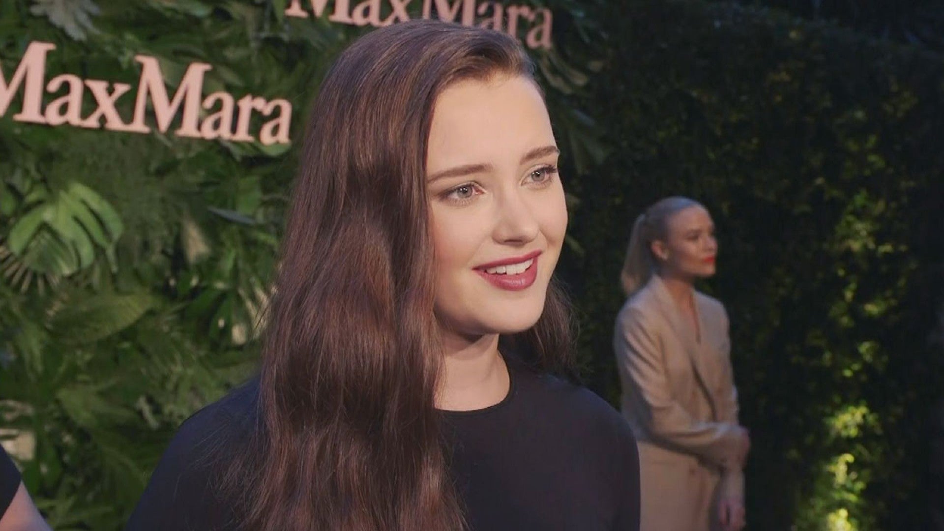 Katherine Langford Mtv Awards 2018 Portrait Wallpapers