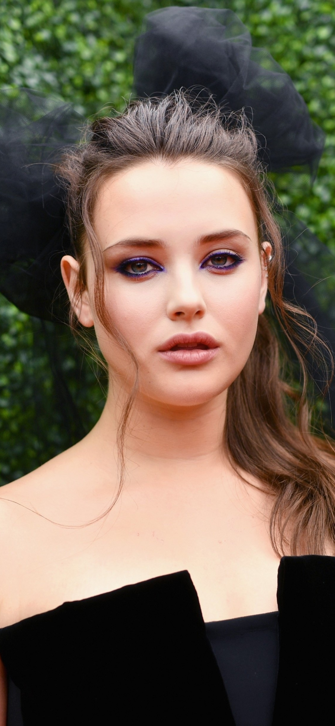 Katherine Langford Mtv Awards Portrait Wallpapers