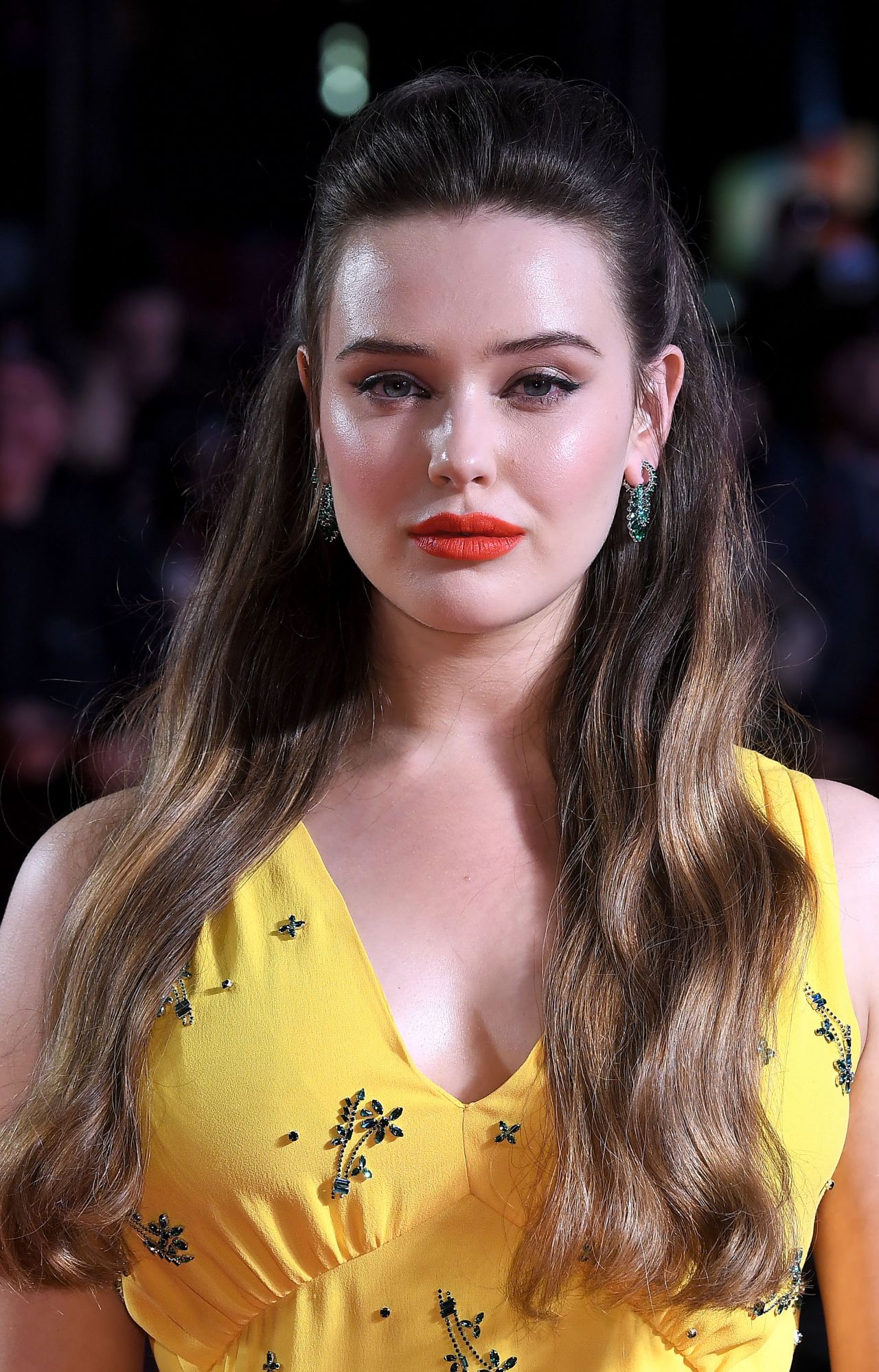 Katherine Langford Mtv Awards Portrait Wallpapers