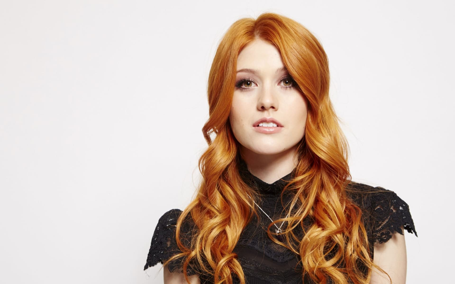 Katherine McNamara 2019 Wallpapers