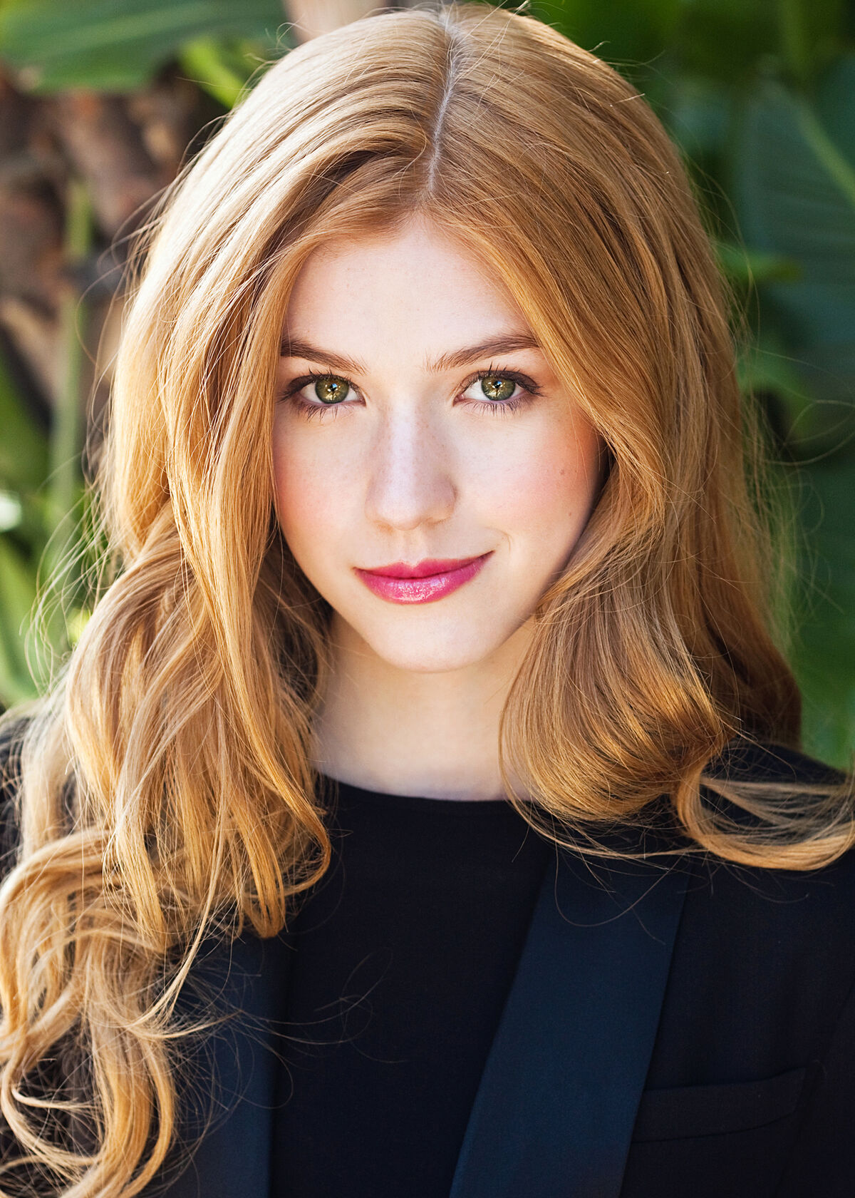 Katherine McNamara Shadowhunters Actress Wallpapers