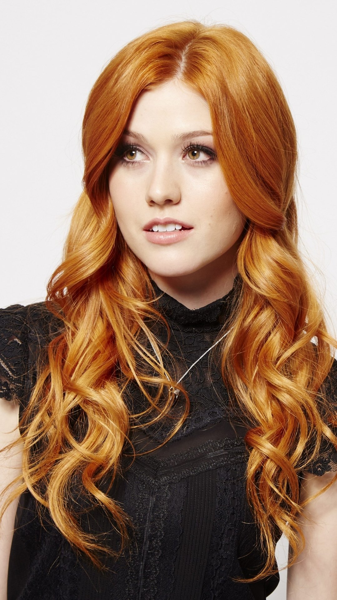 Katherine McNamara Shadowhunters Actress Wallpapers