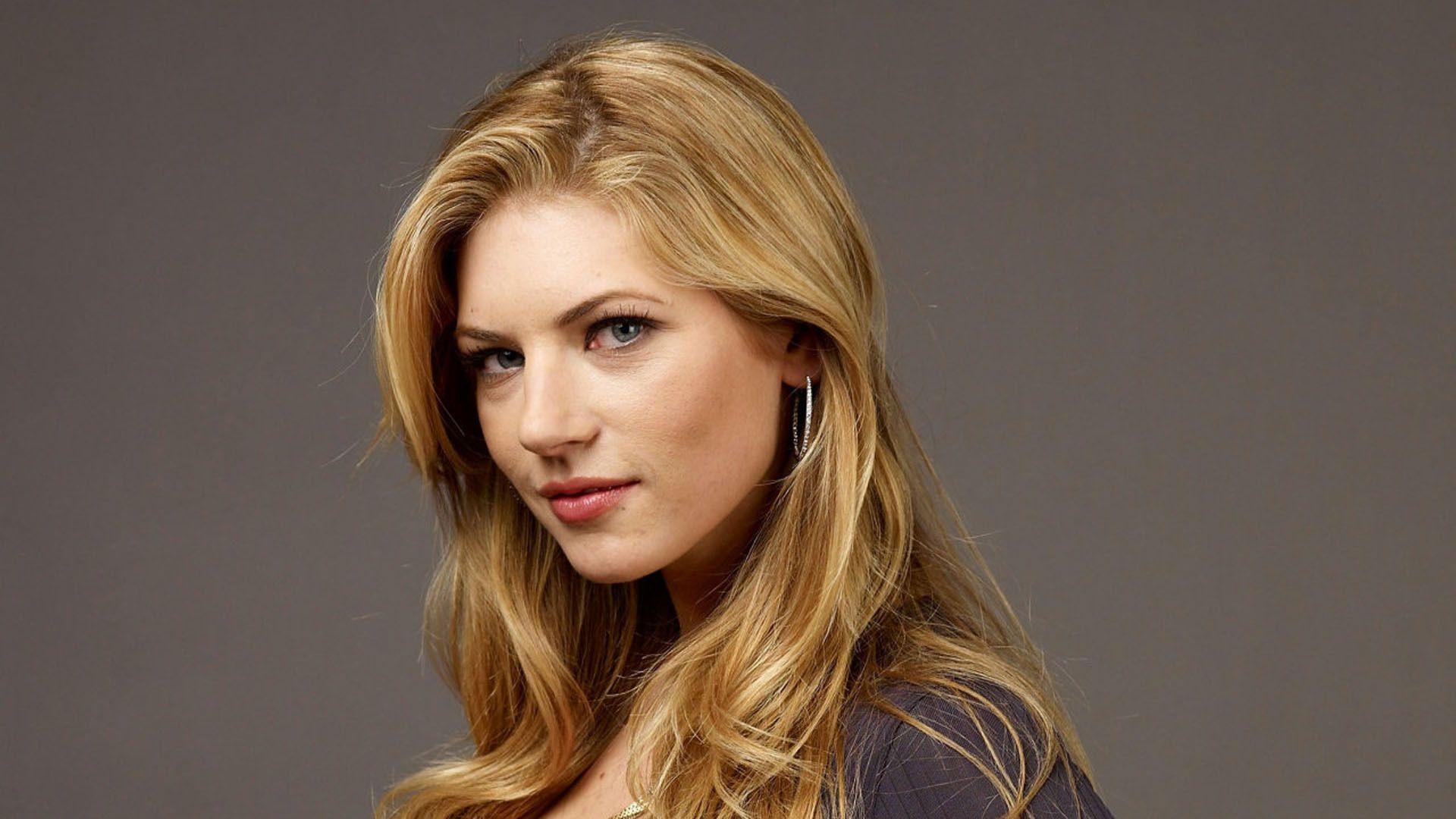 Kathryn Winnick Vikings Actress Wallpapers