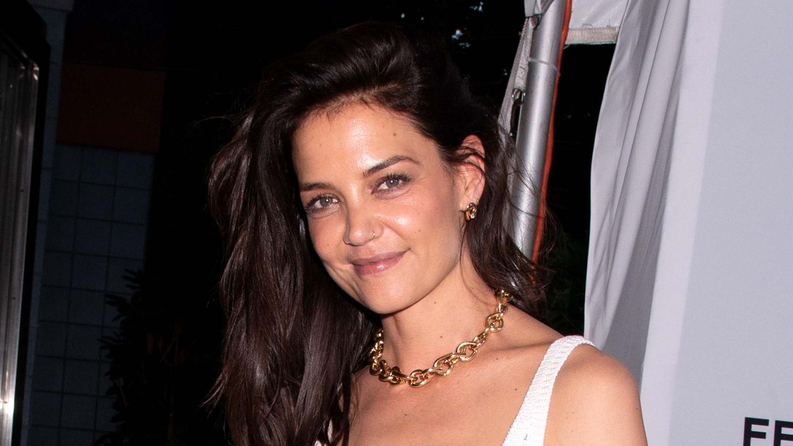 Katie Holmes Hot Images Wallpapers