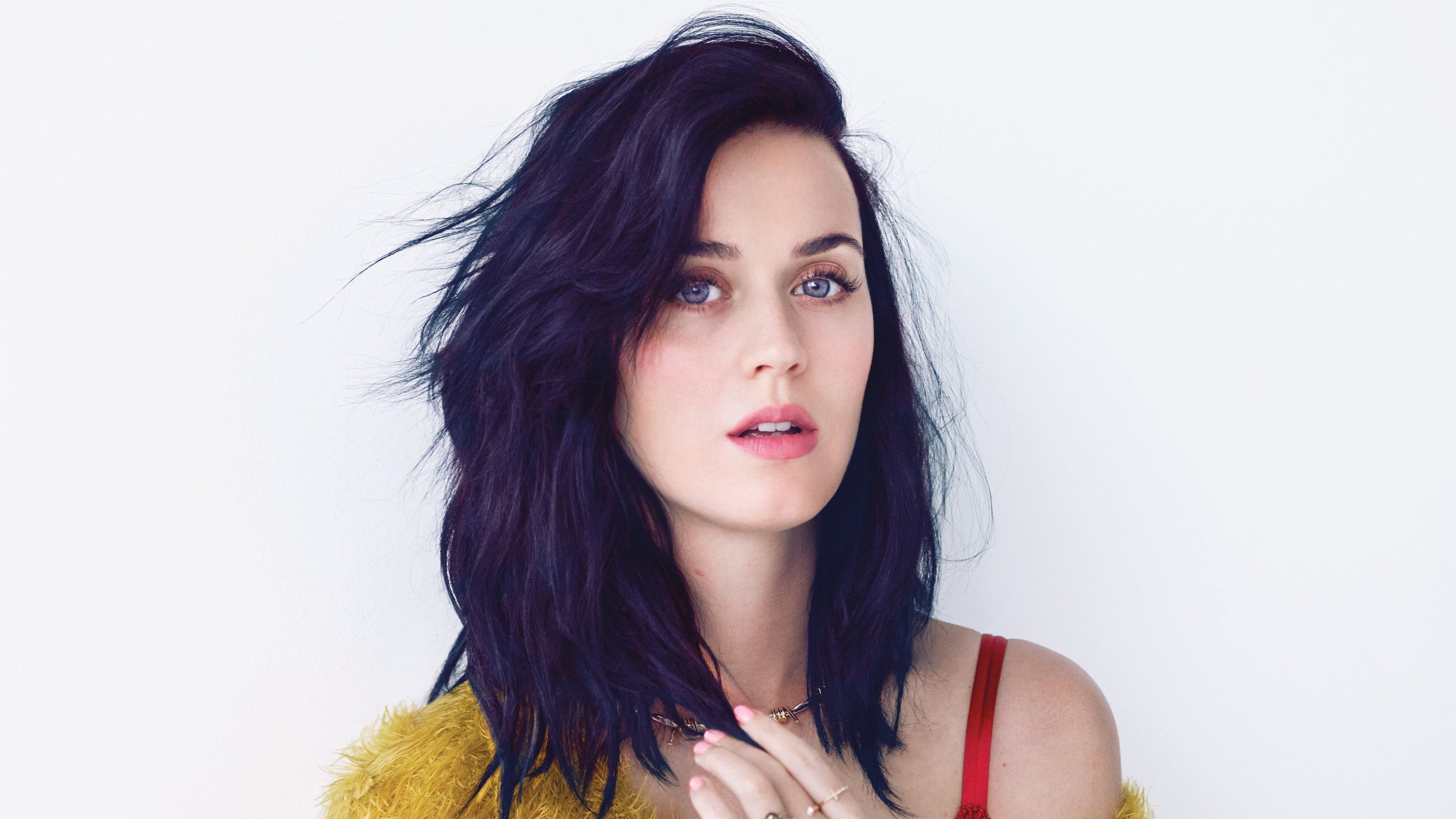 Katy Perry New Hair Style In Wallpapers