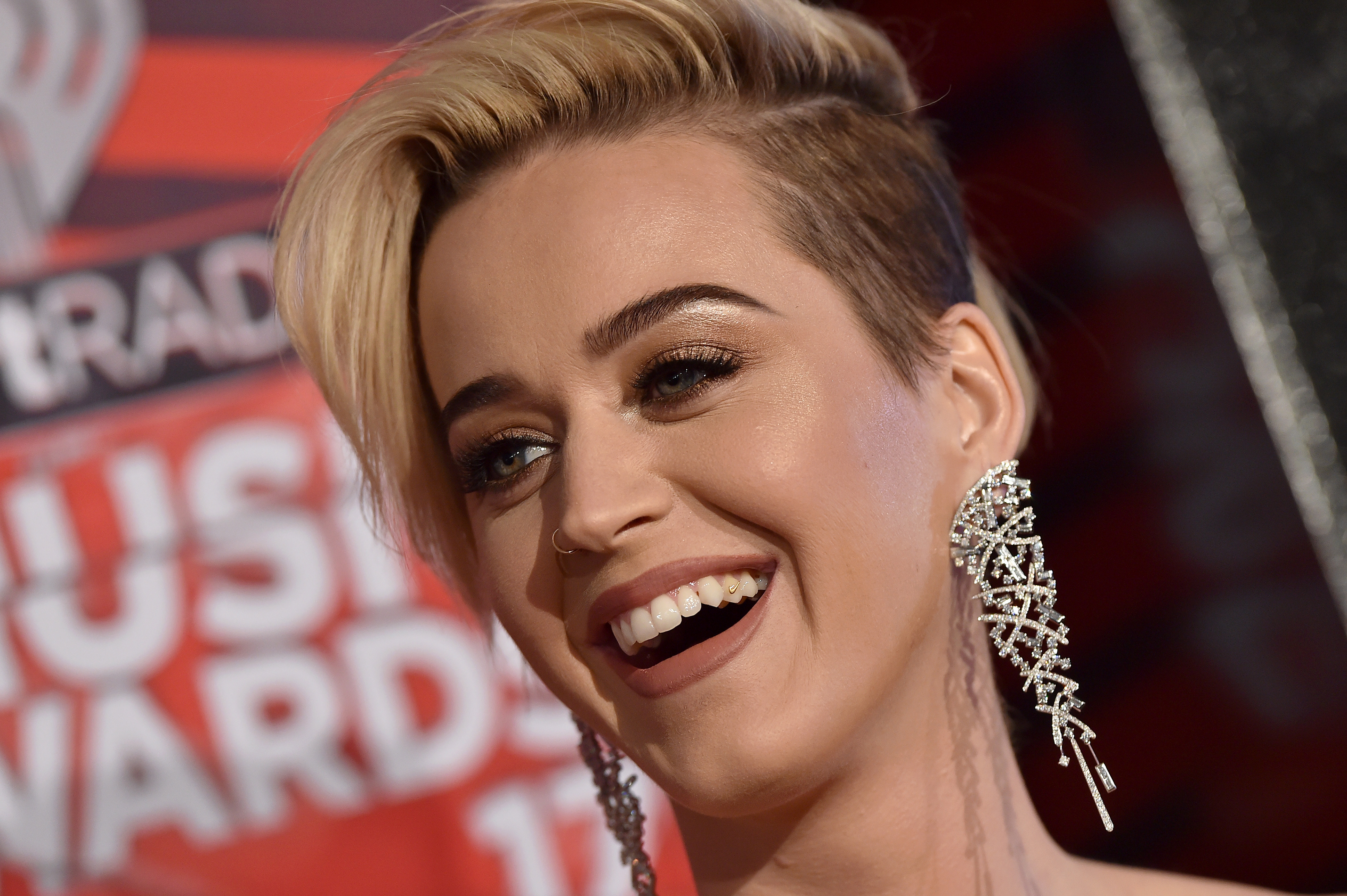 Katy Perry New Hair Style In 2017 Wallpapers