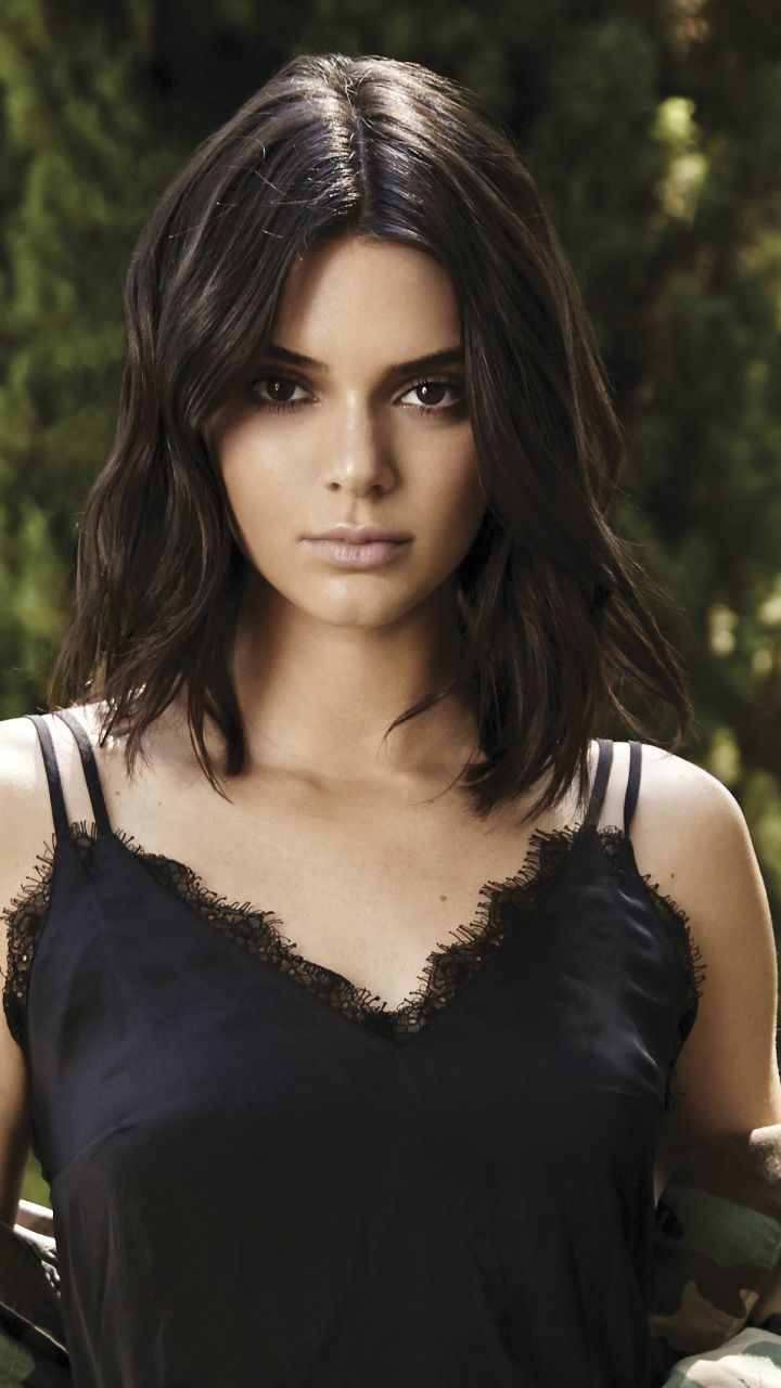 Kendall Jenner Fashion Model Portrait Wallpapers