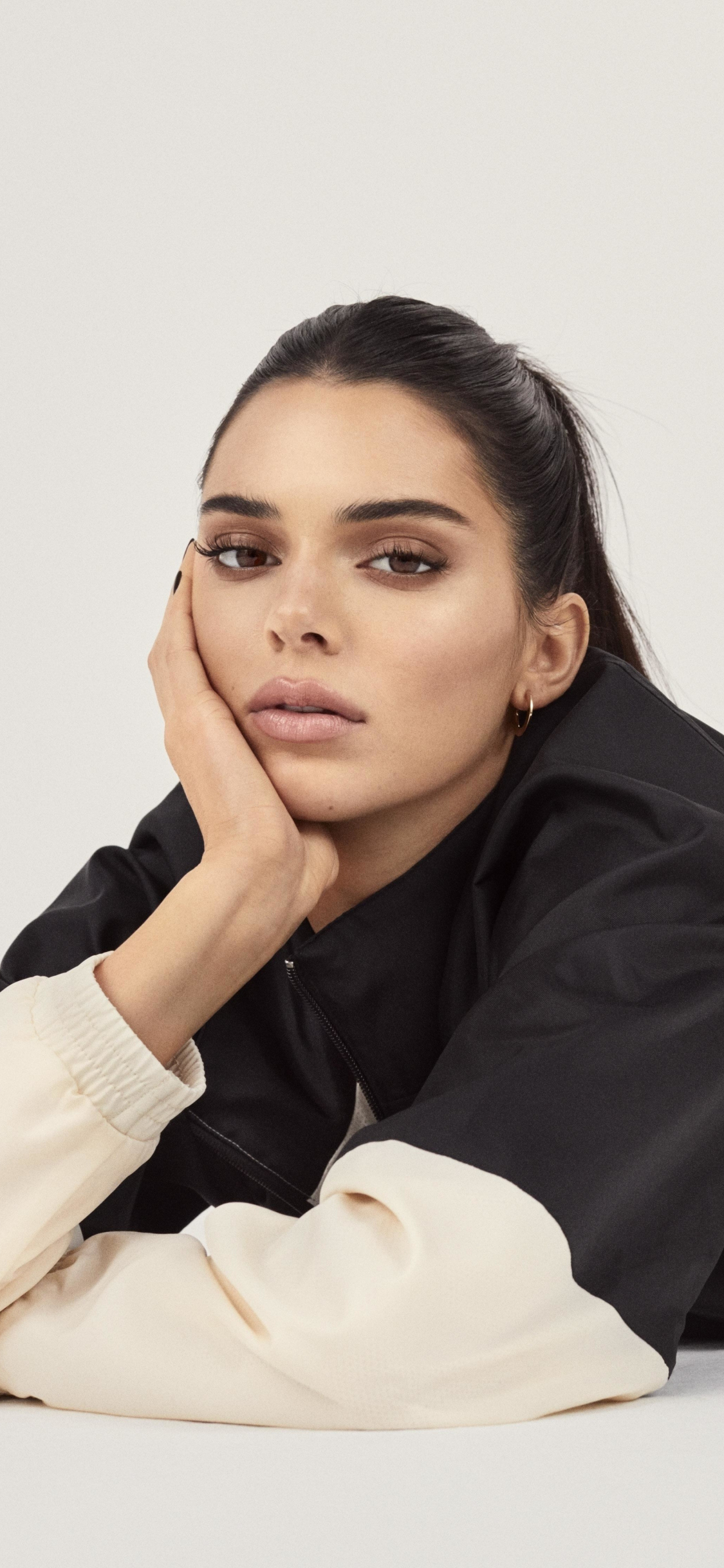 Kendall Jenner Home Photoshoot 2020 Wallpapers