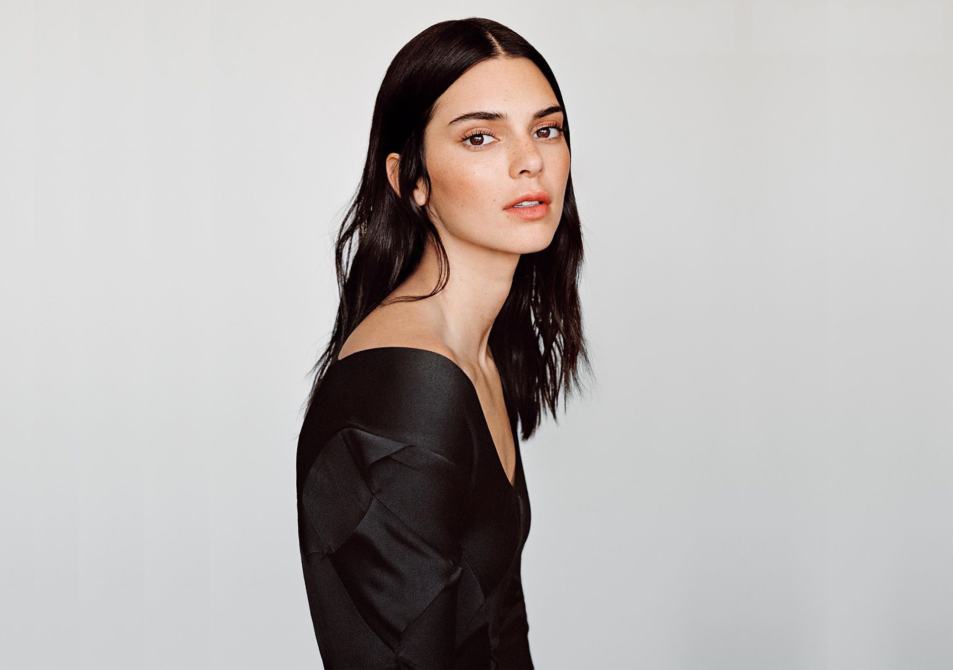 Kendall Jenner Vogue Italia 2019 Wallpapers