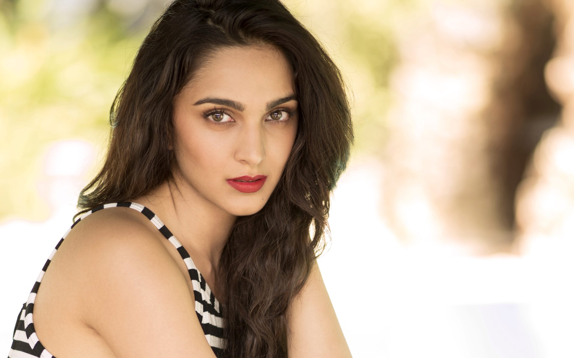 Kiara Advani Wallpapers