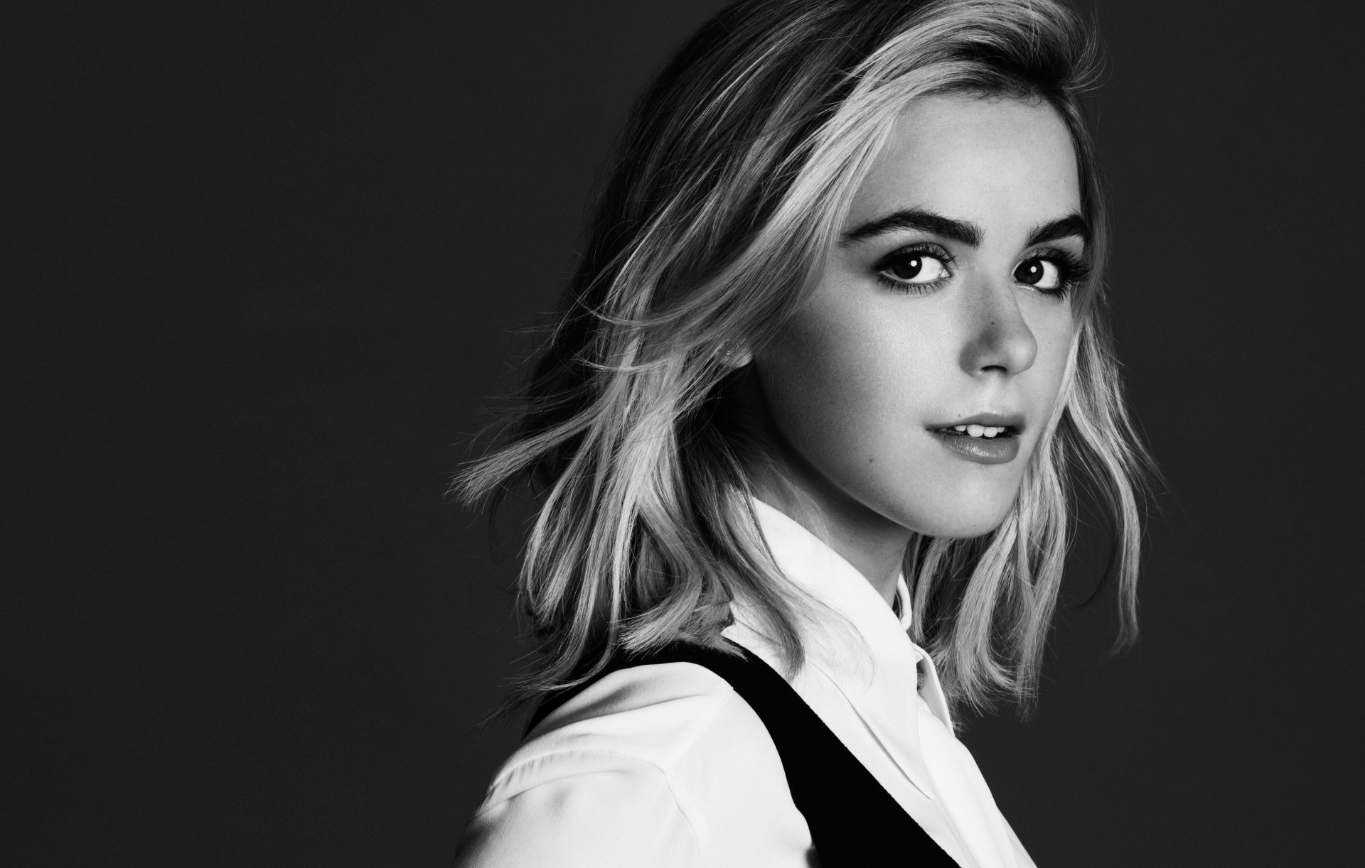 Kiernan Shipka Wallpapers