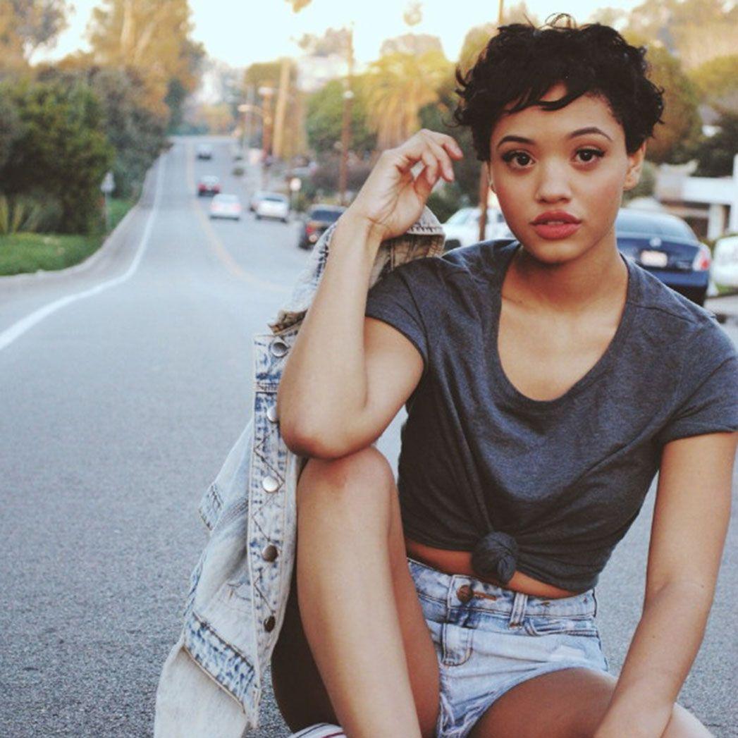 Kiersey Clemons Wallpapers