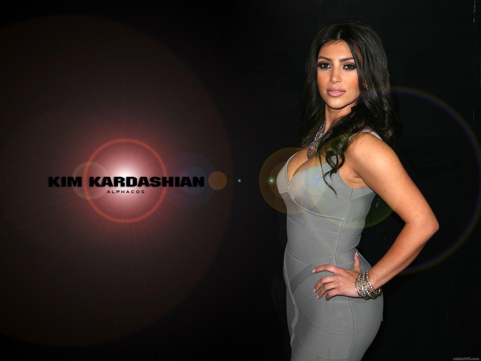 Kim Kardashian Wallpapers