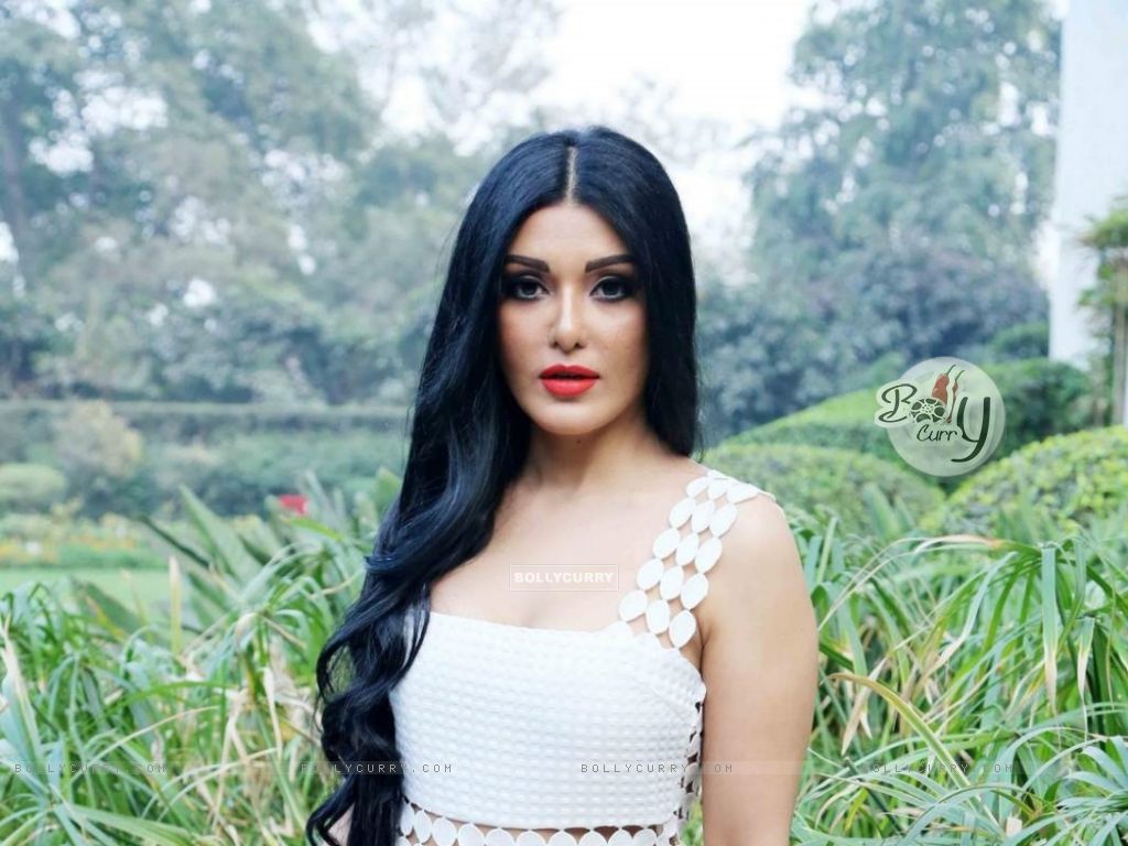 Koena Mitra Wallpapers