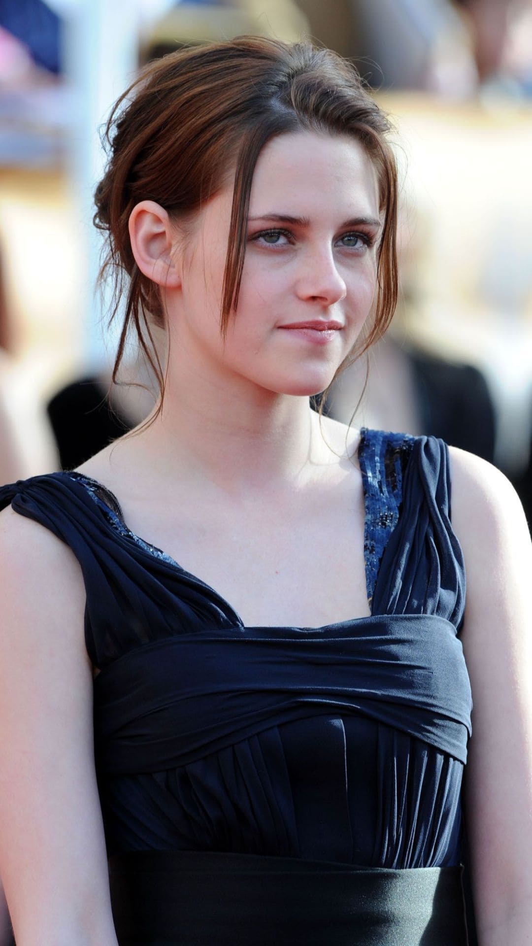 Kristen Stewart HD 2021 New Wallpapers